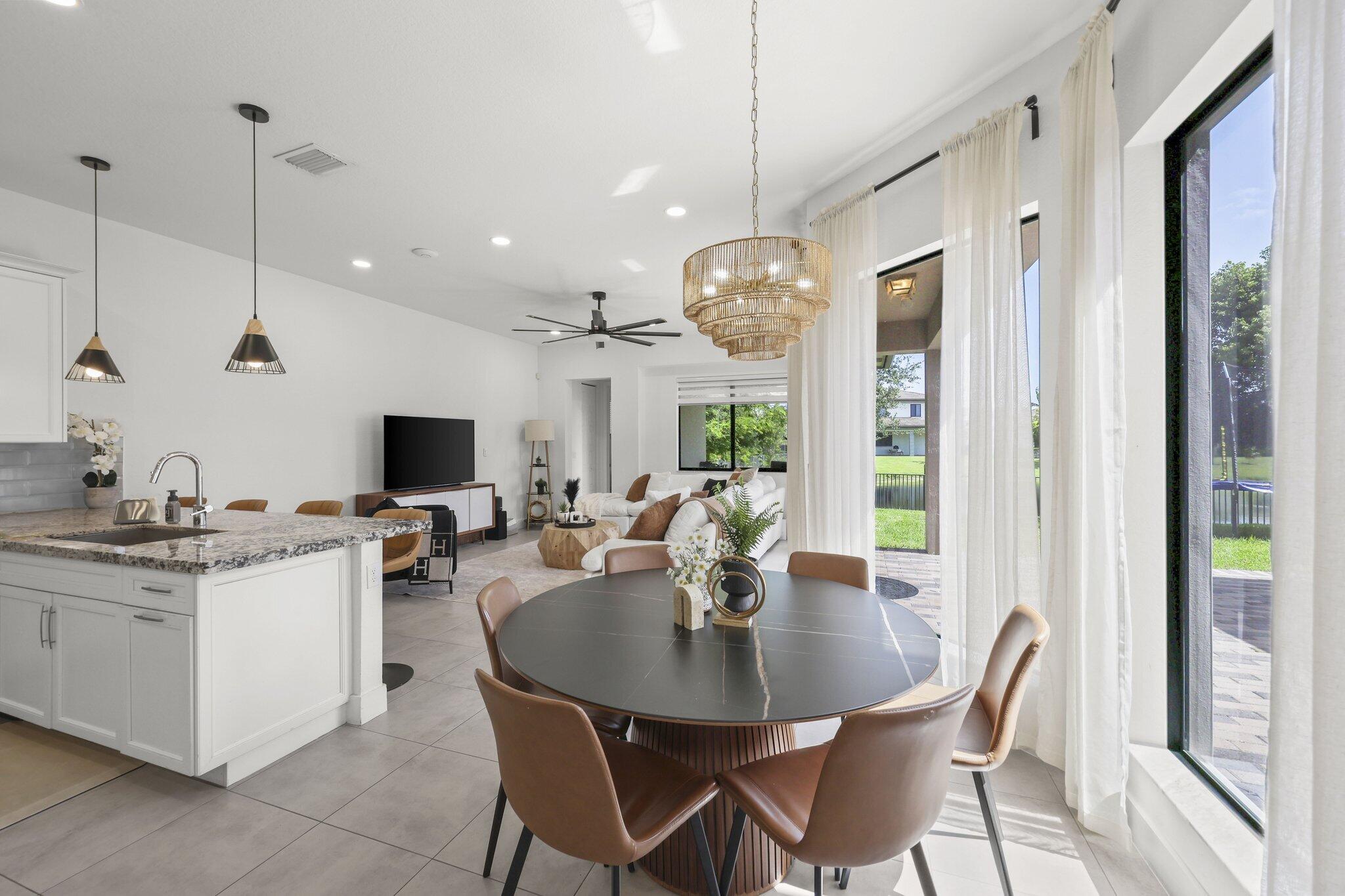 10432 N Lago Vista Circle