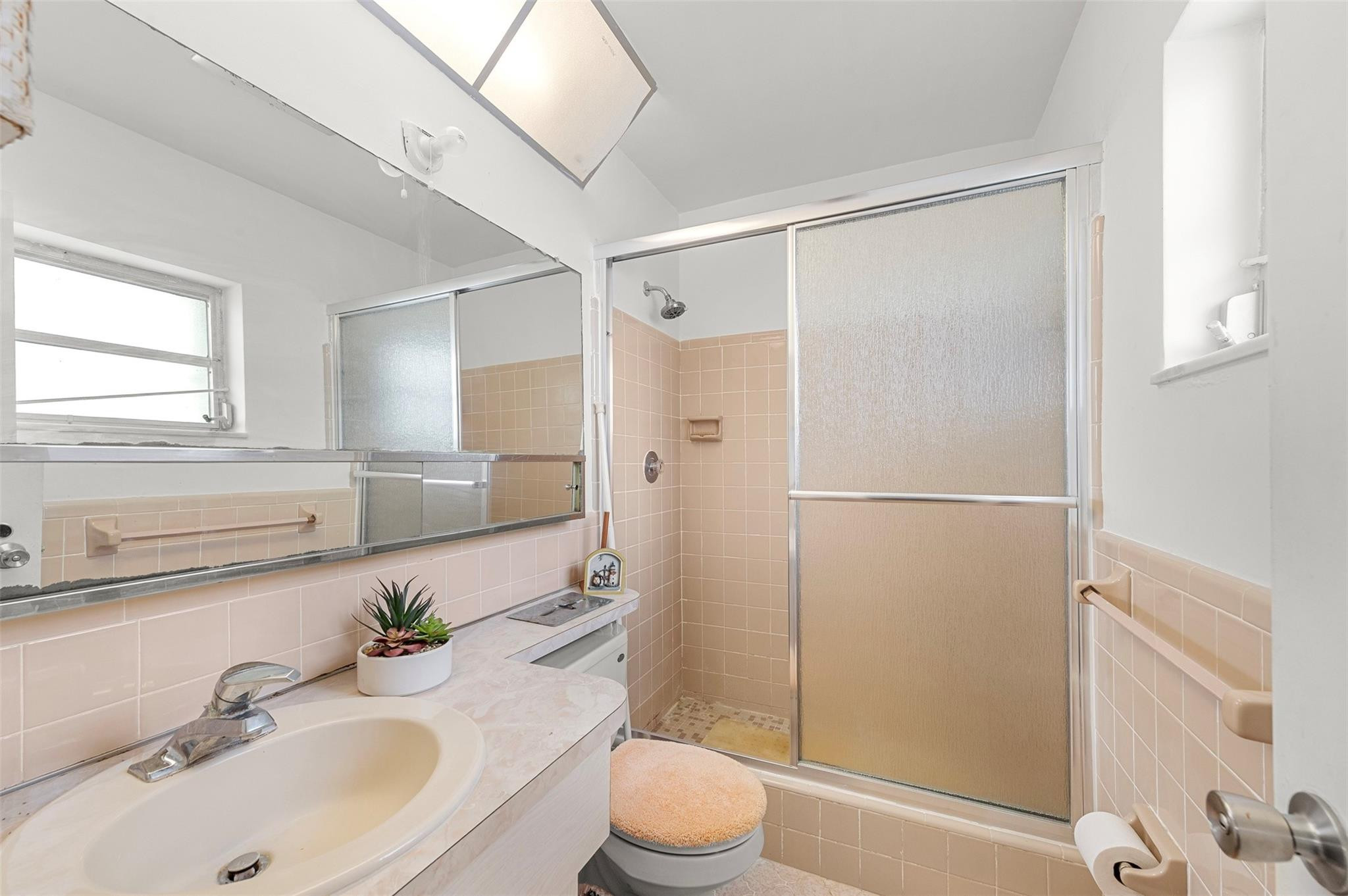 8604 NW 57TH Court