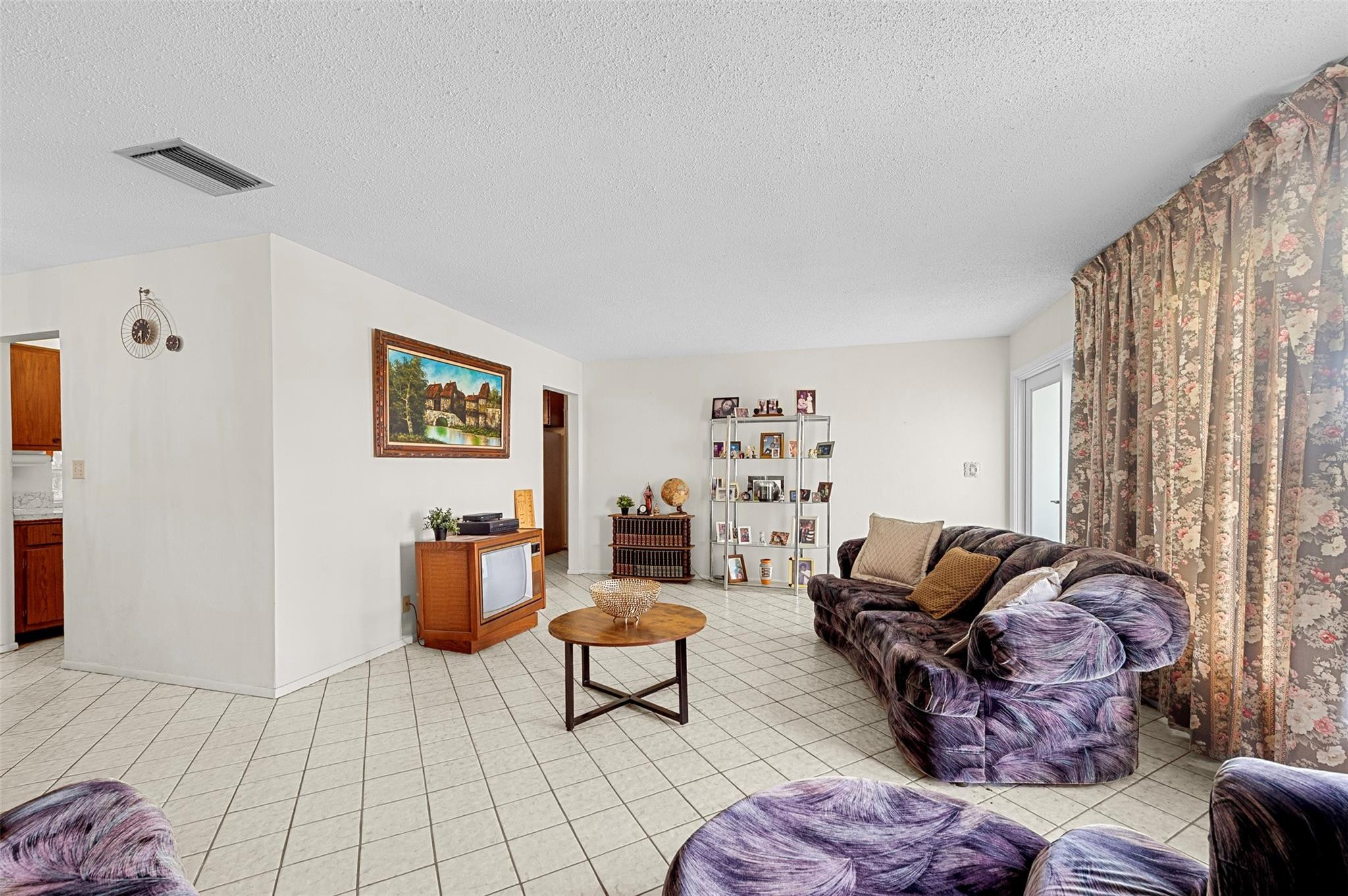 8604 NW 57TH Court
