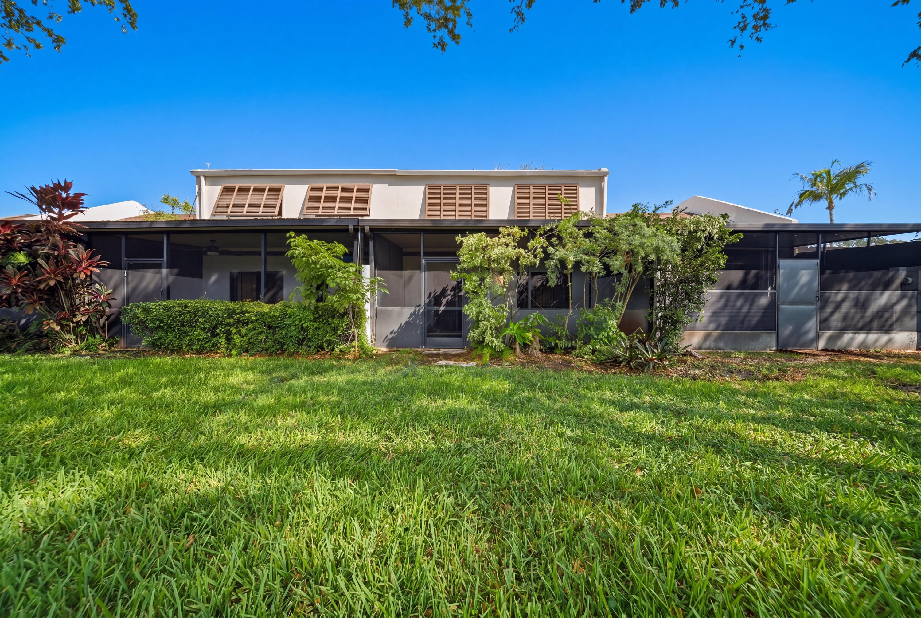 1391 E GOLFVIEW Drive 1391