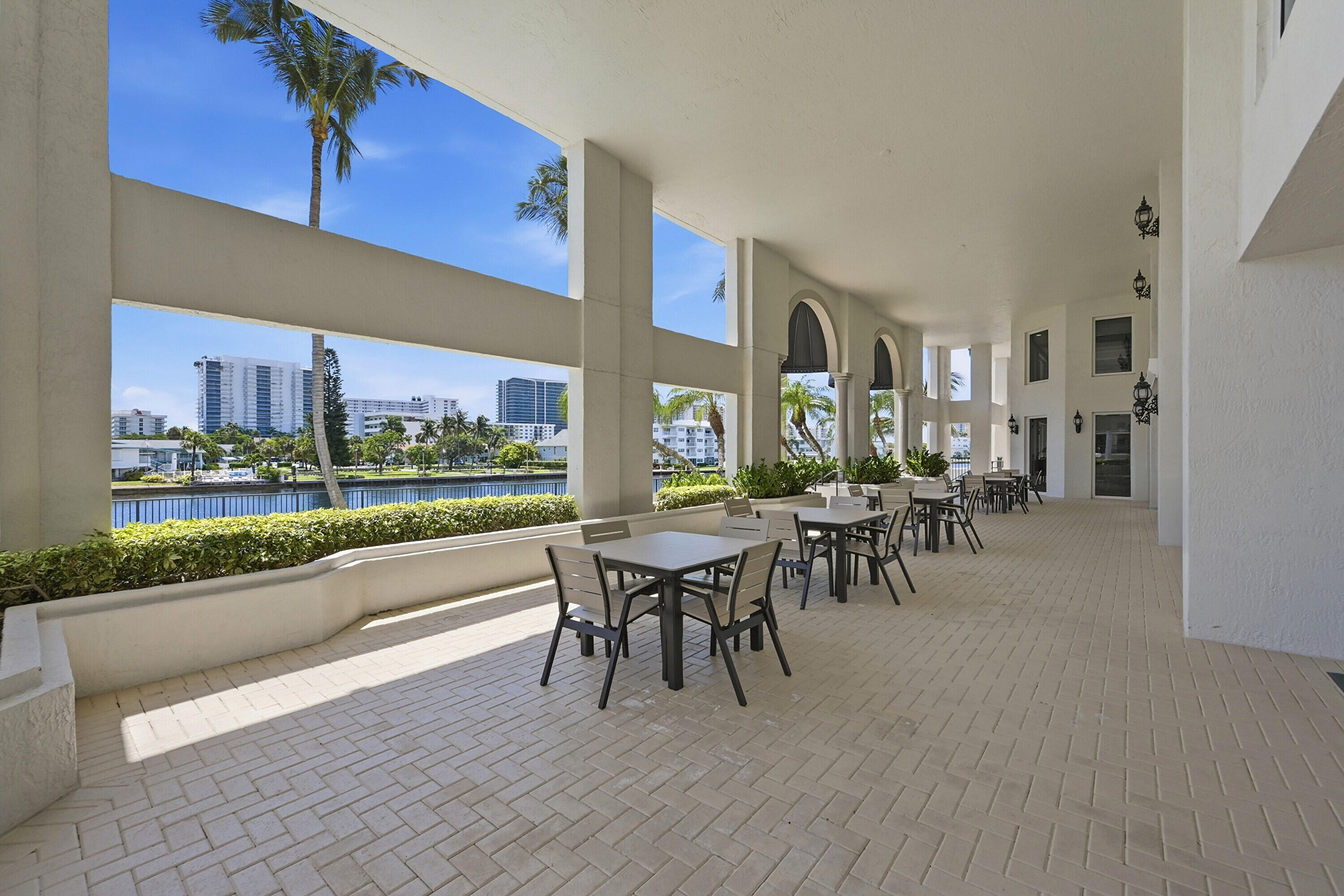 2880 NE 14th Street Causeway 804