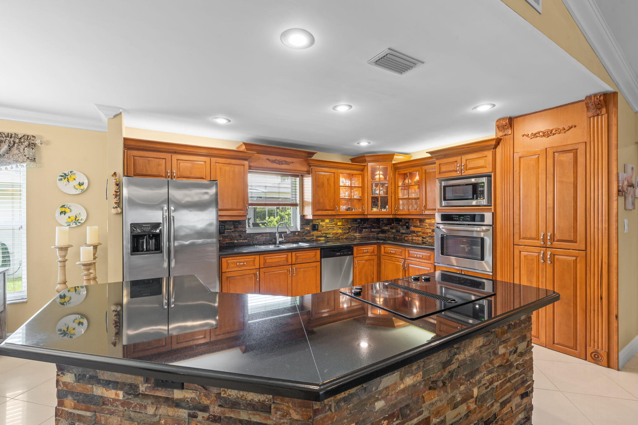 8663 NW 50TH Drive