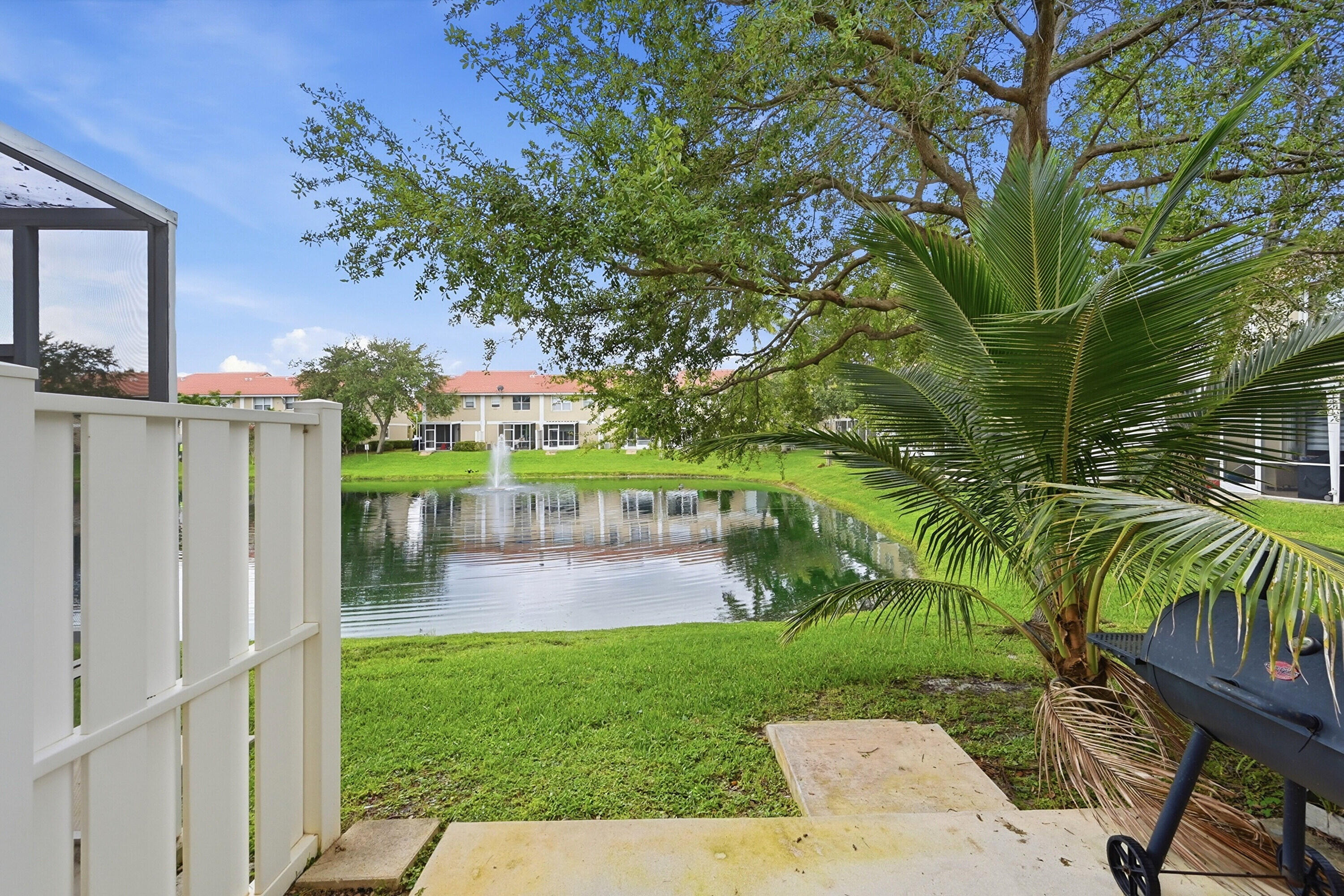 5477 NW 90th Terrace