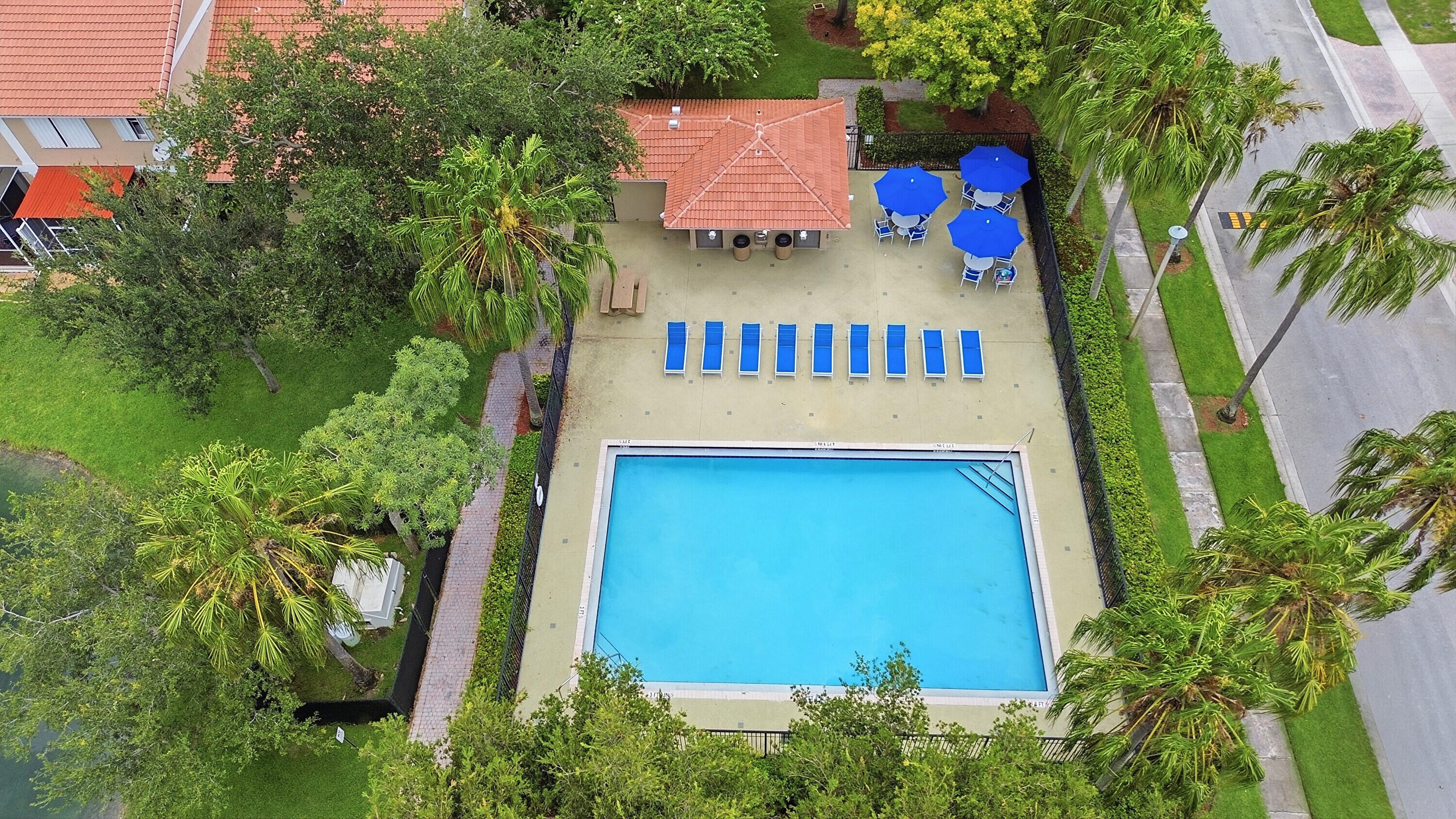 5477 NW 90th Terrace