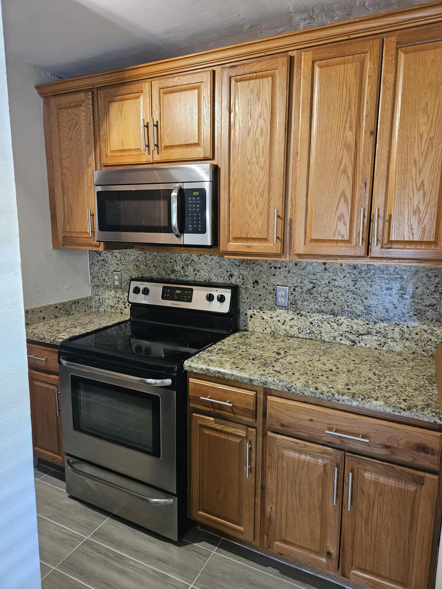 10035 WINDING LAKE Road 102