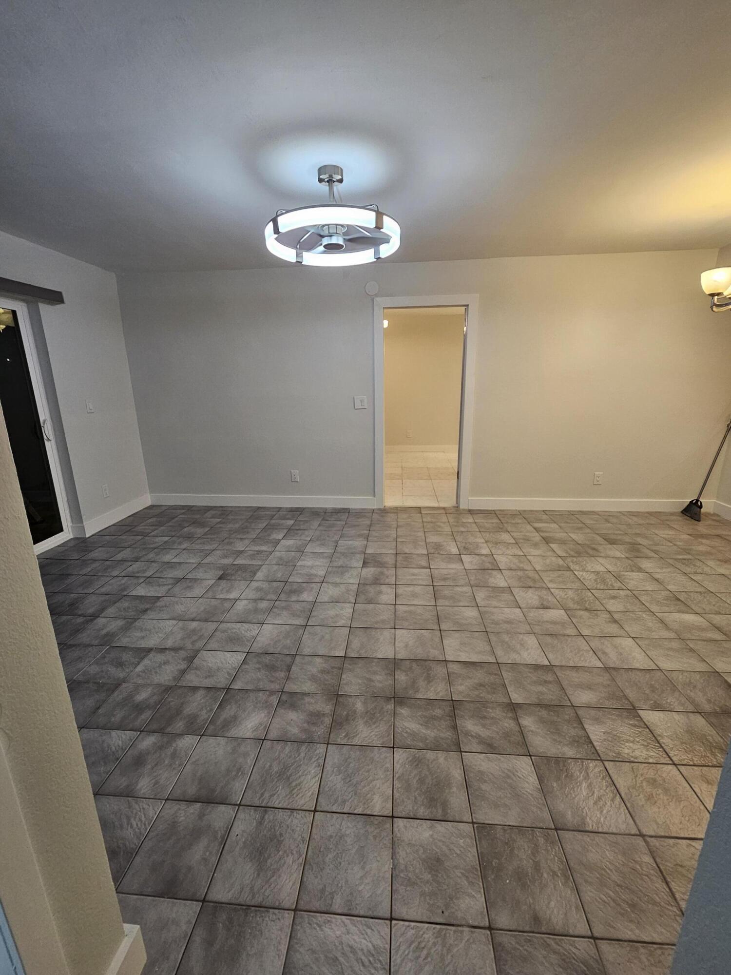 10035 WINDING LAKE Road 102