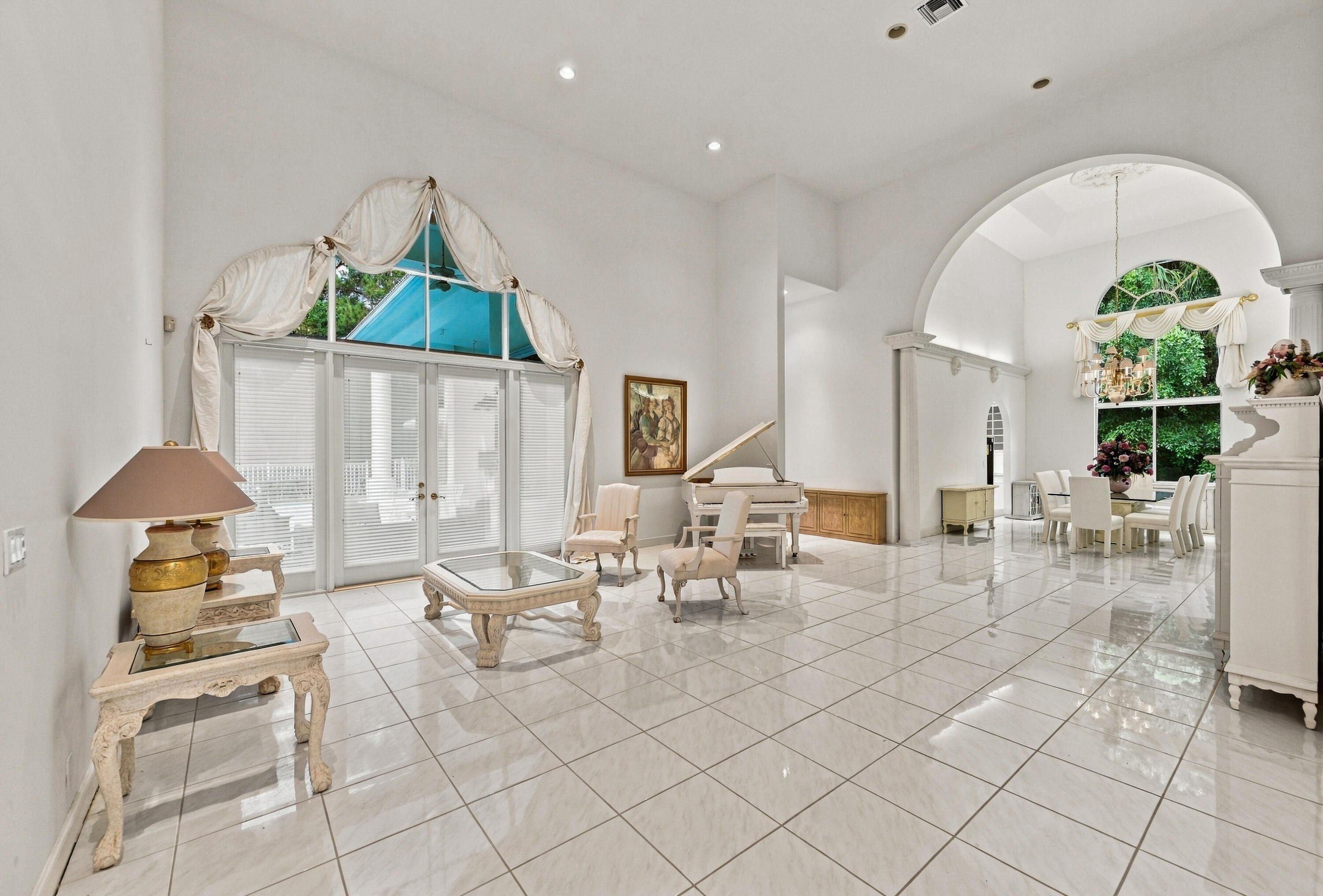 5386 NW 77th Terrace