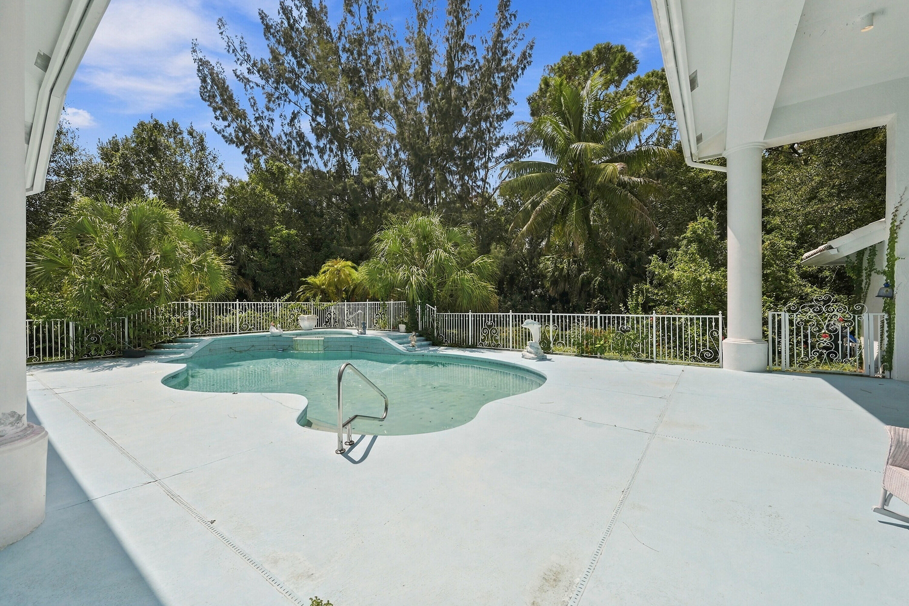 5386 NW 77th Terrace