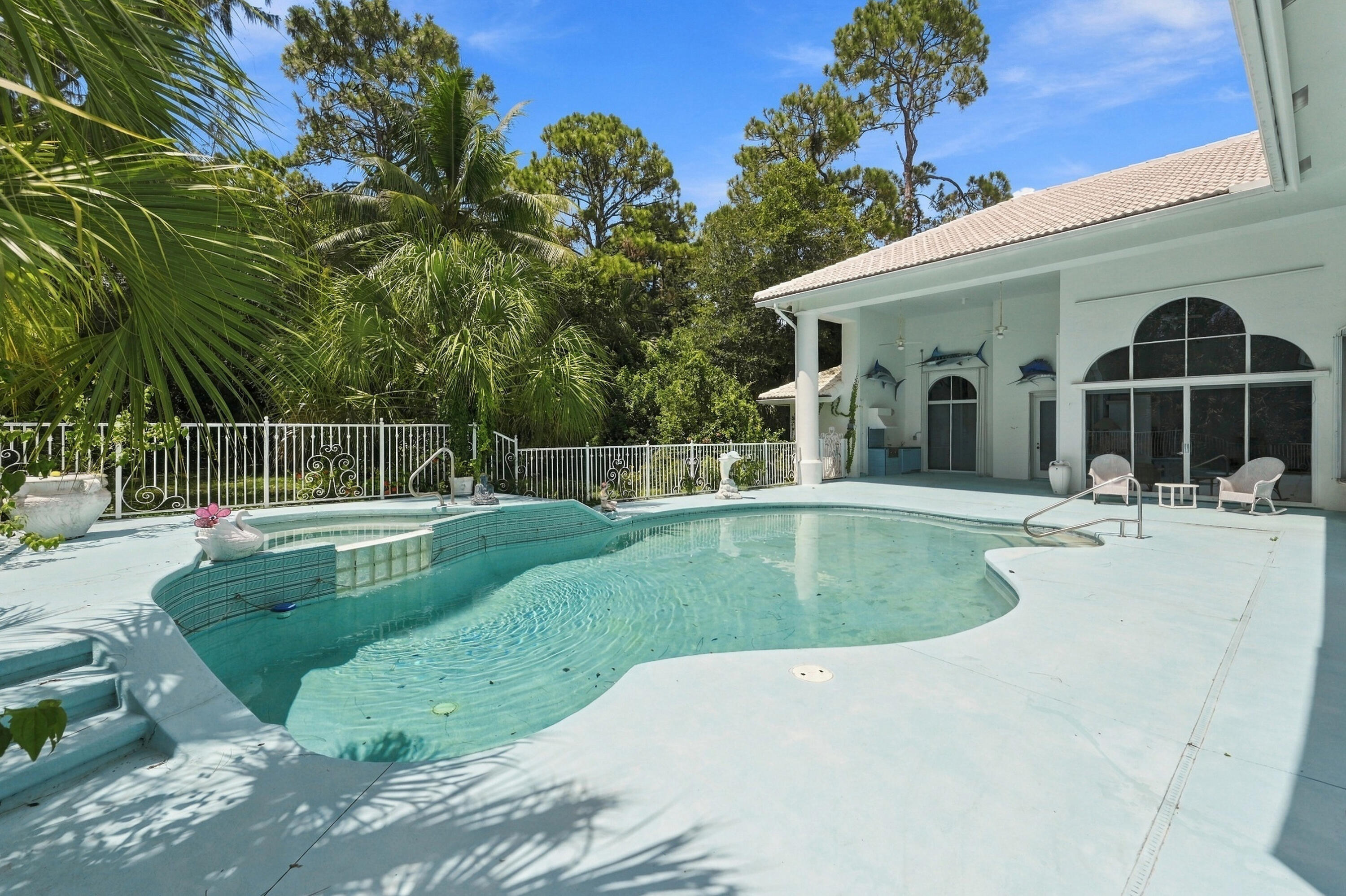 5386 NW 77th Terrace