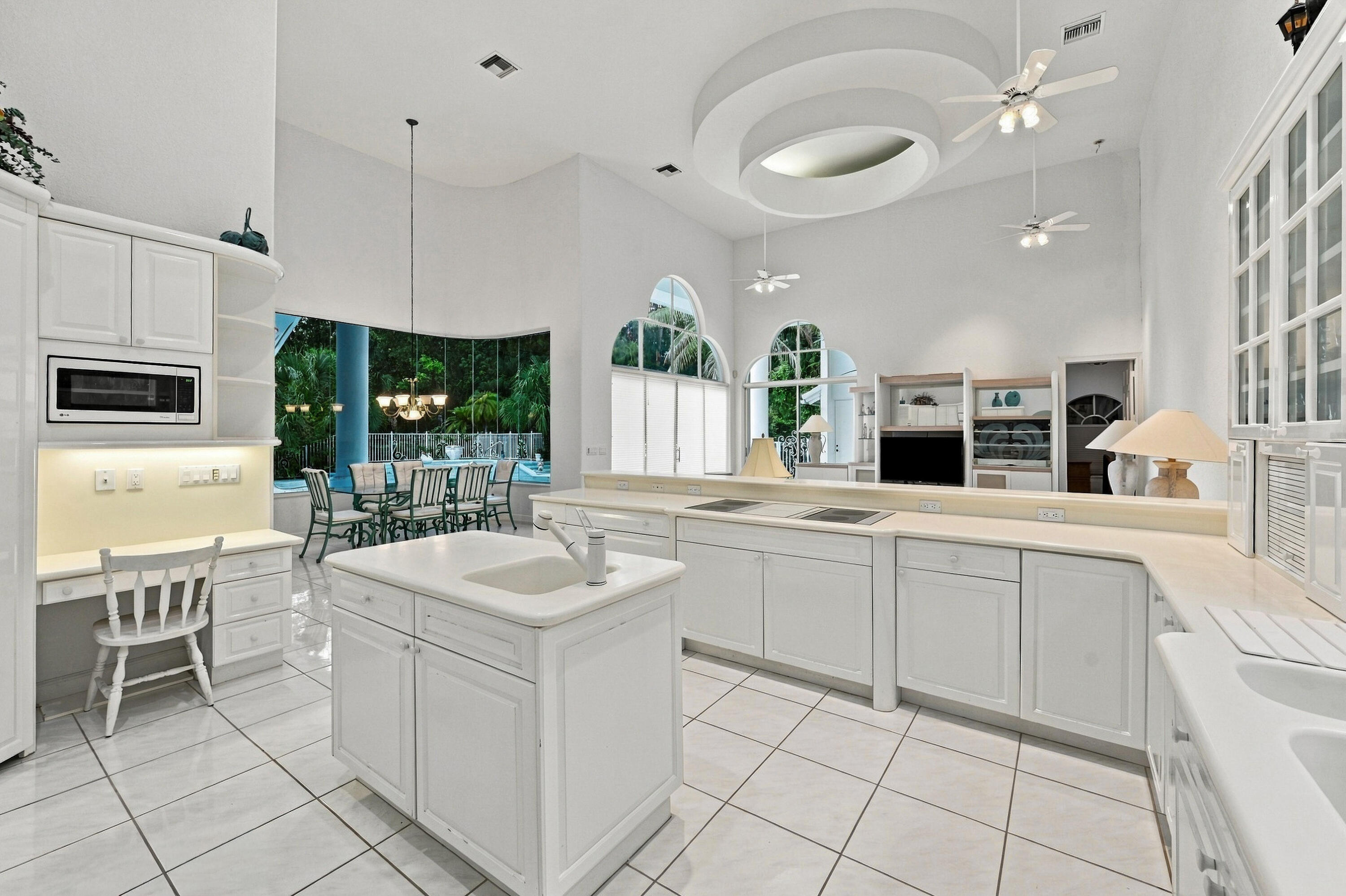 5386 NW 77th Terrace
