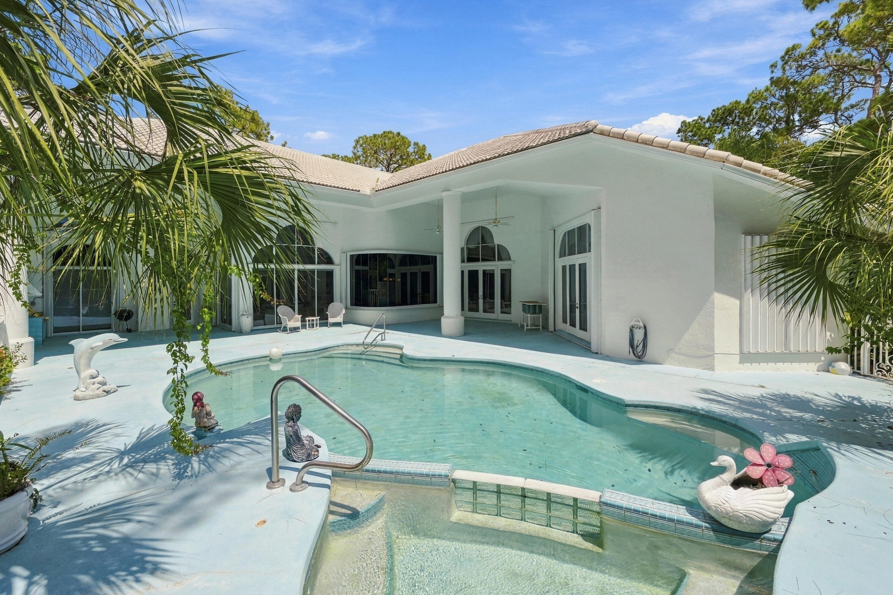 5386 NW 77th Terrace