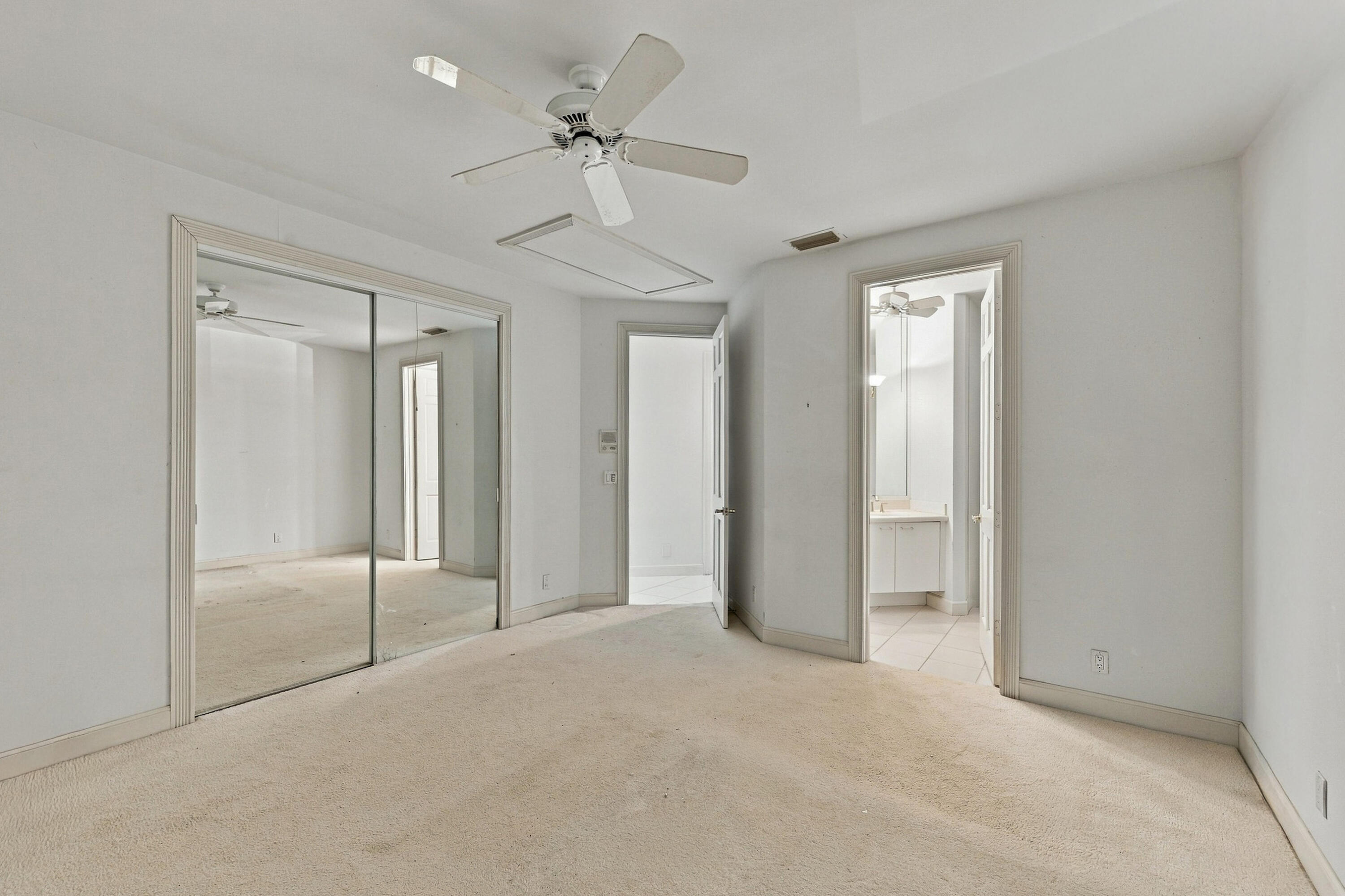 5386 NW 77th Terrace
