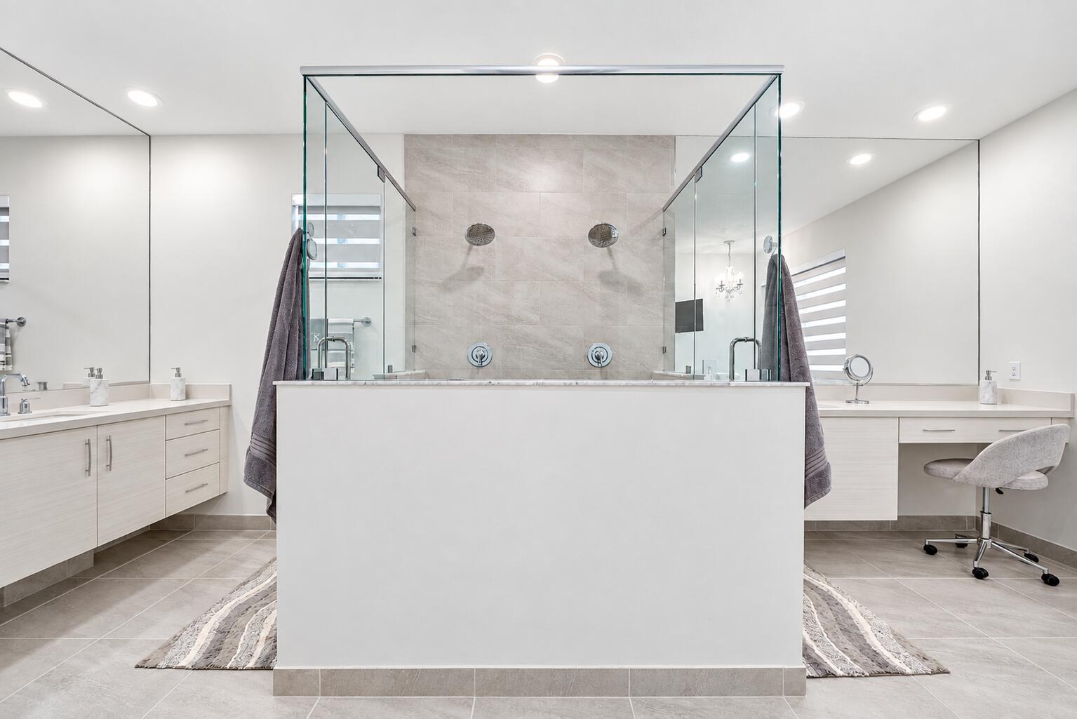 10733 AQUA Court