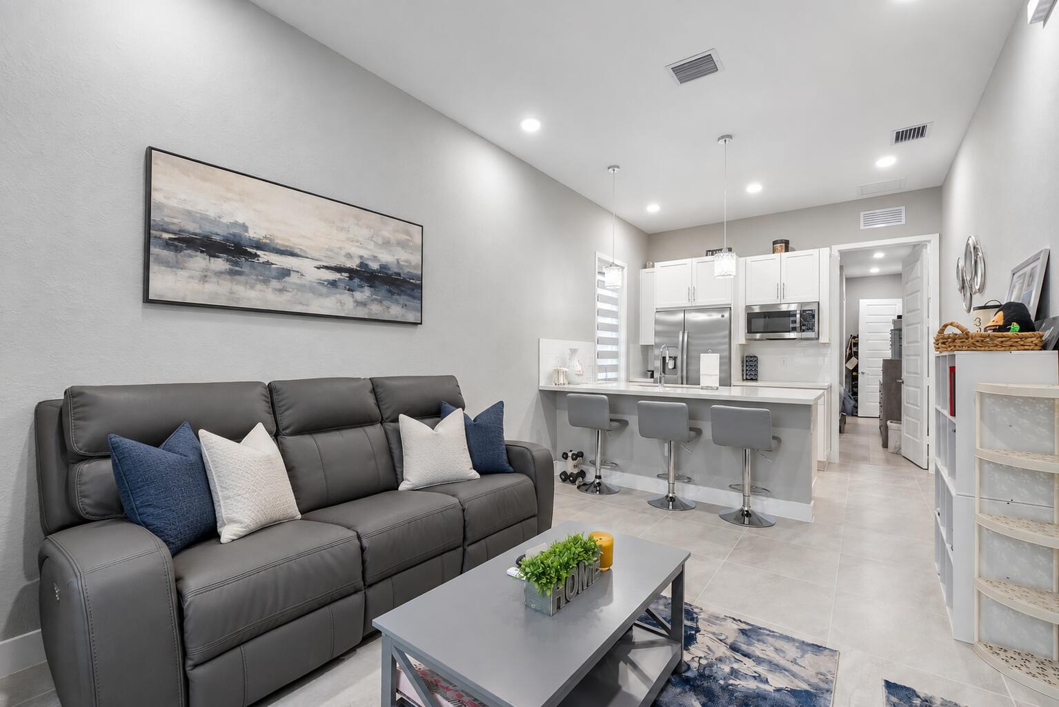 10733 AQUA Court