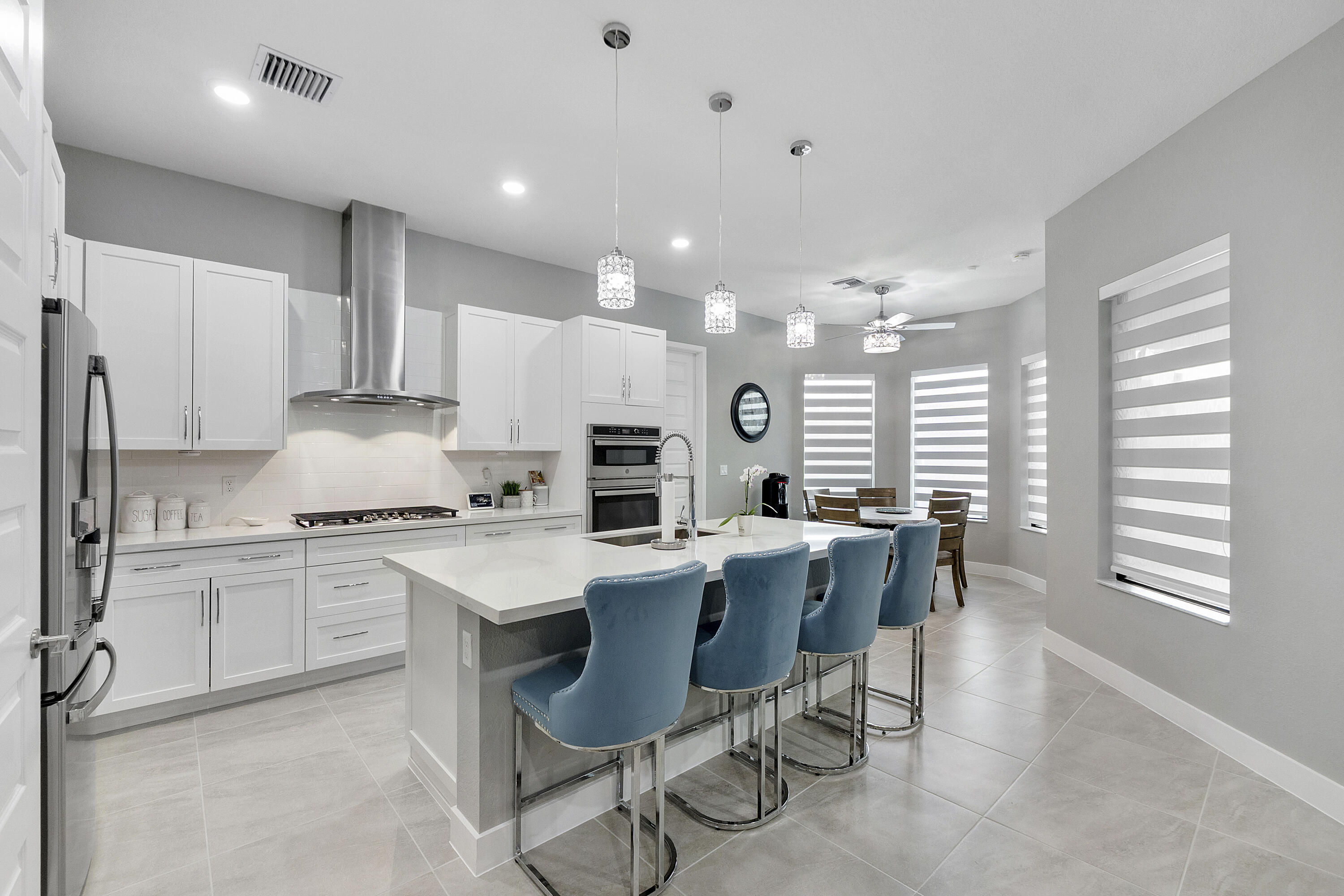 10733 AQUA Court