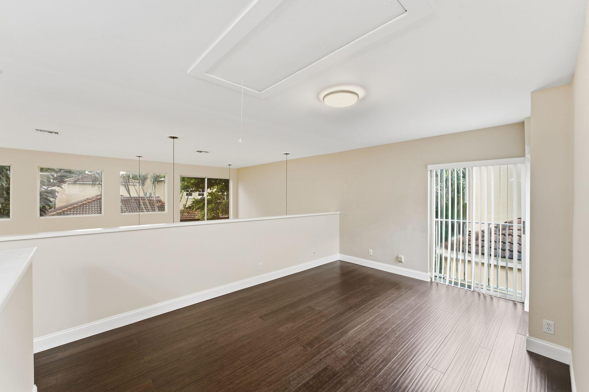 11375 Lakeview Drive 68-U