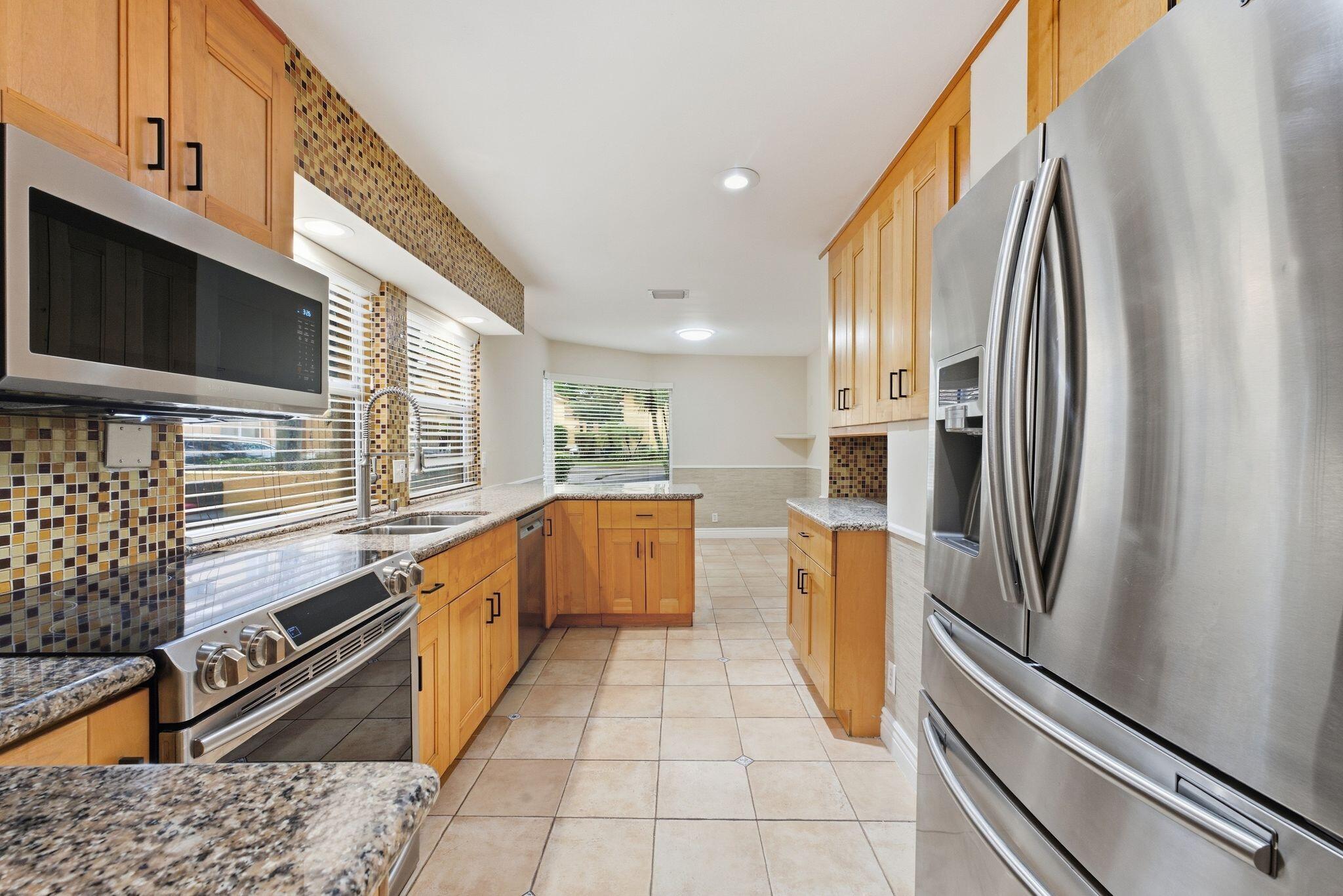 11375 Lakeview Drive 68-U