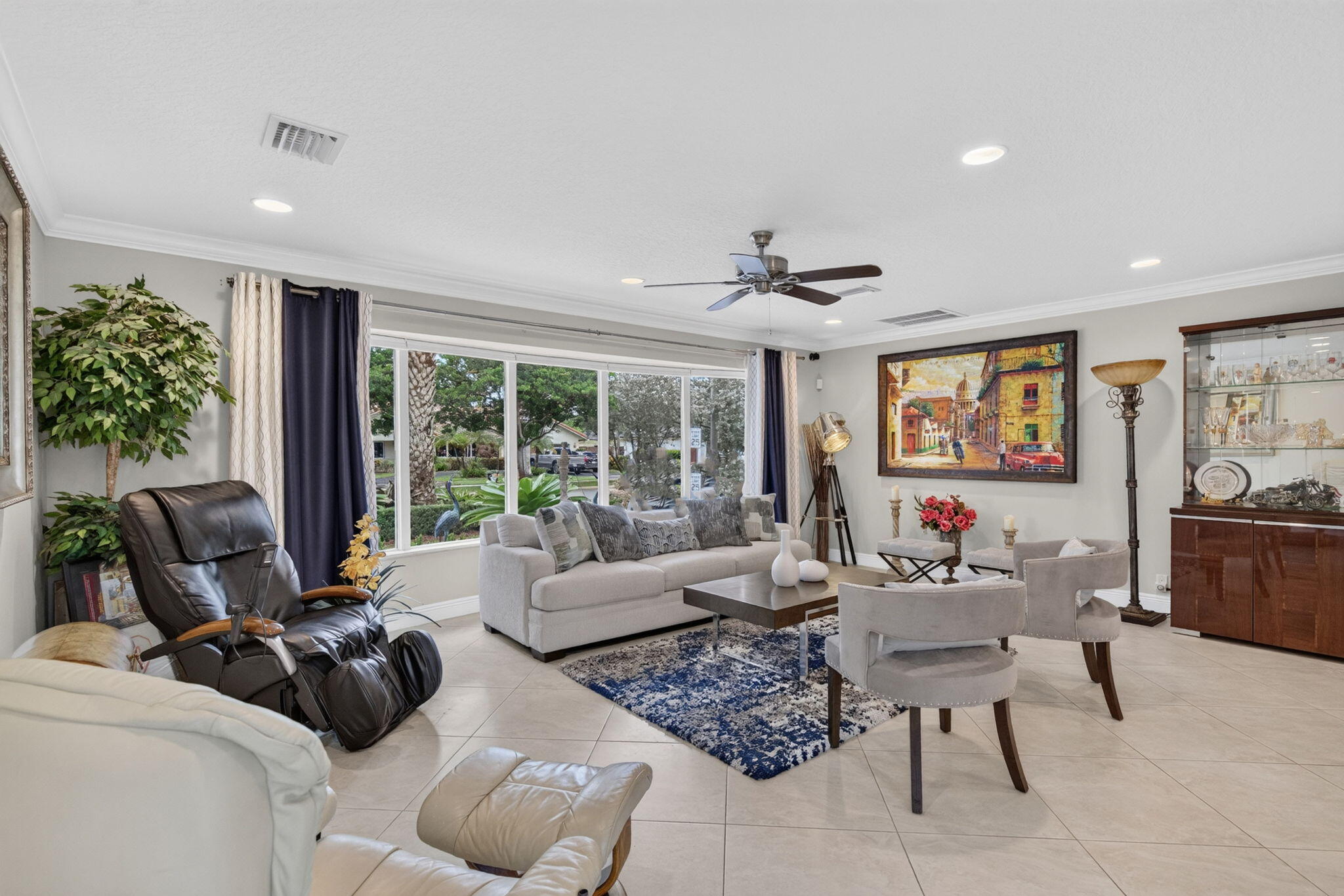 330 SW 75th Avenue