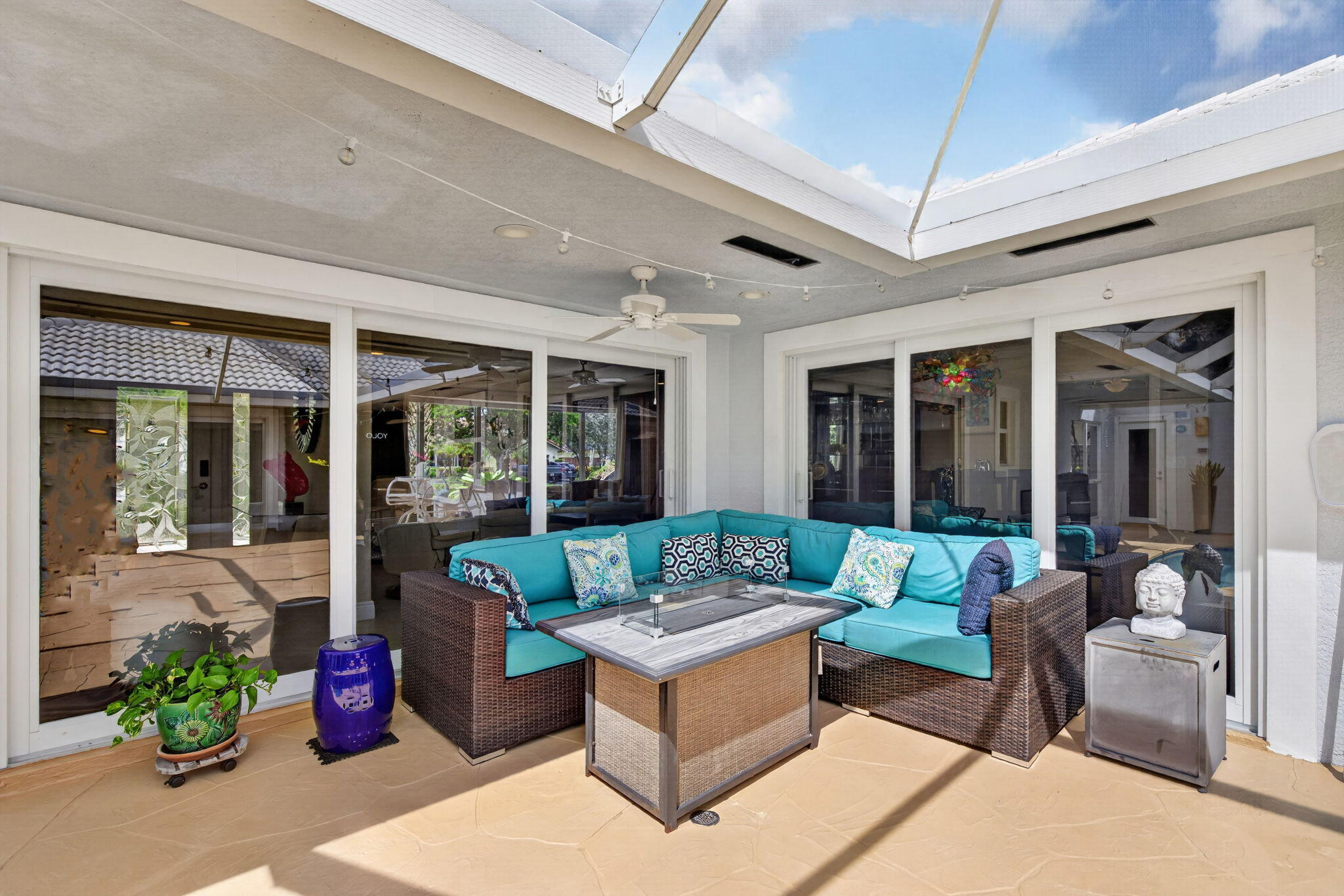 330 SW 75th Avenue