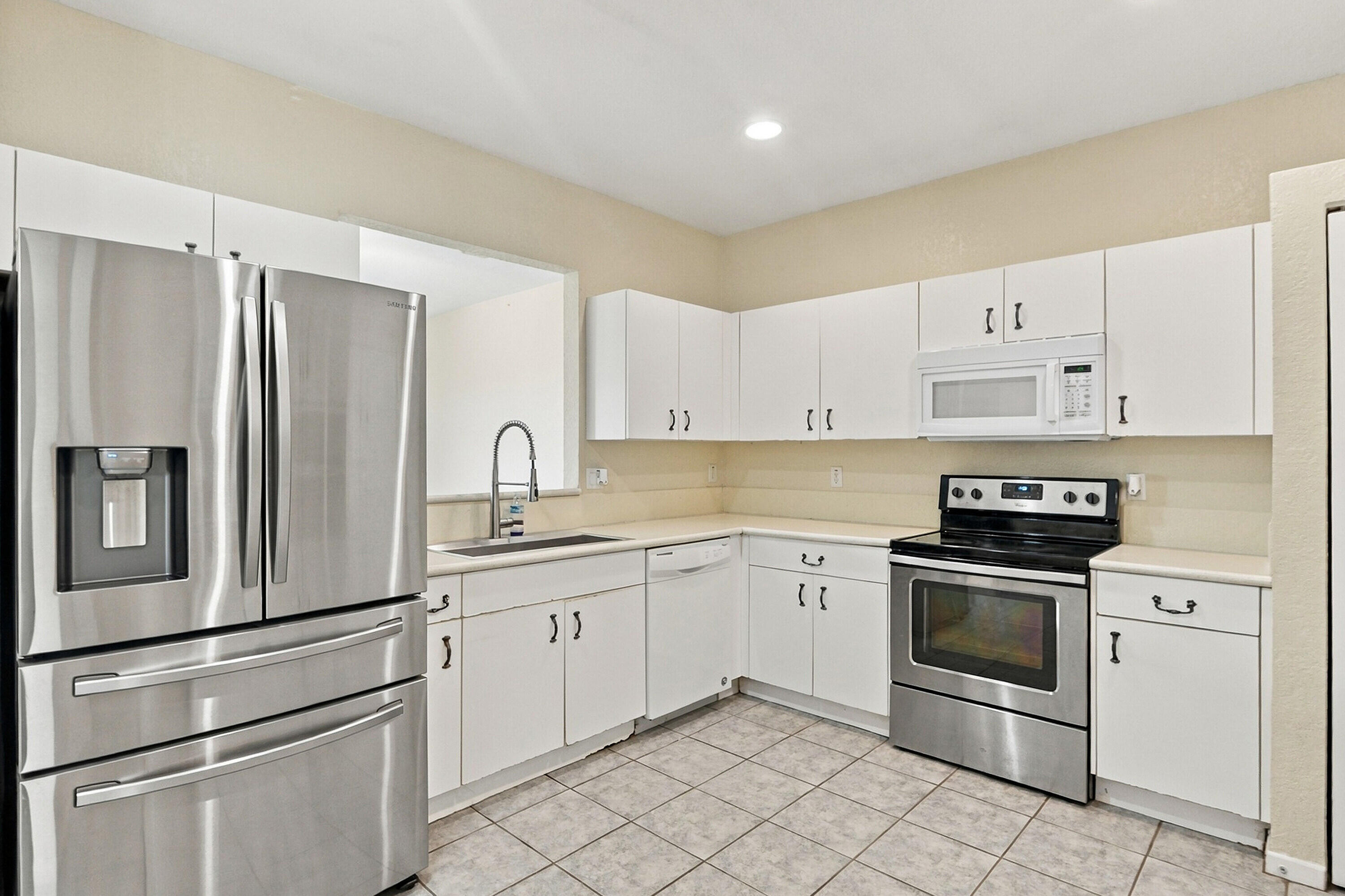 5477 NW 90th Terrace
