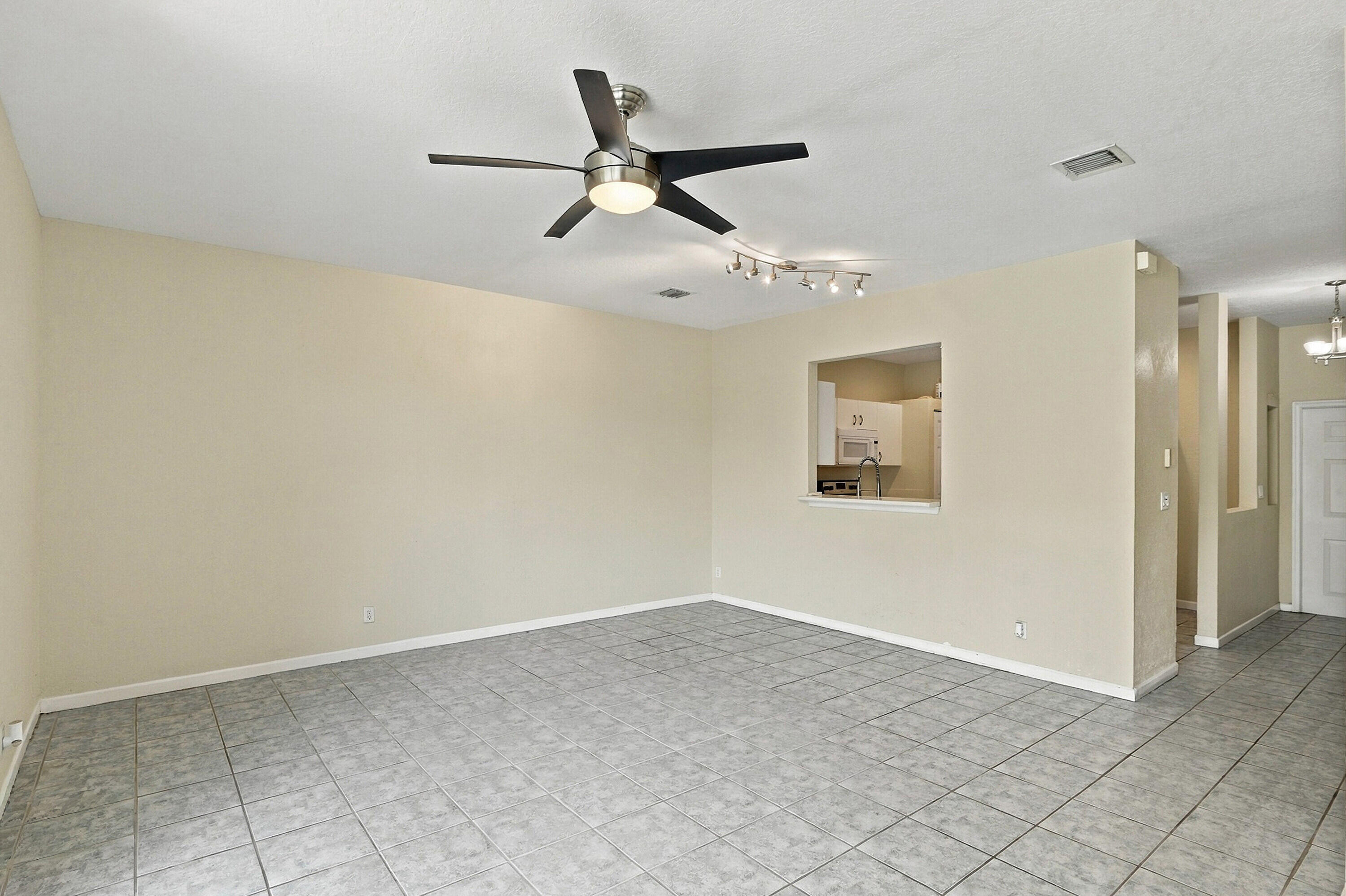 5477 NW 90th Terrace