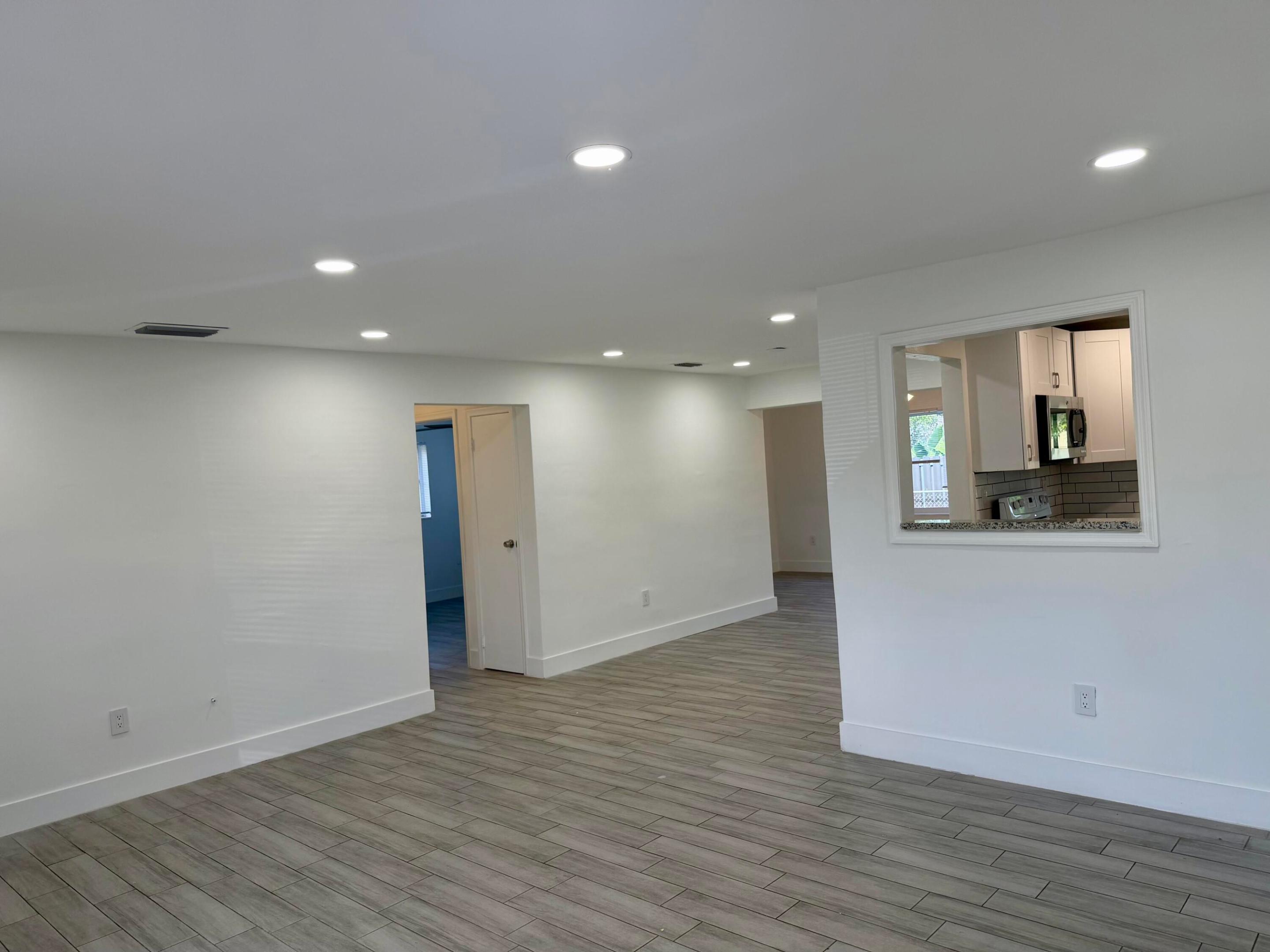 8361 NW 27th Place