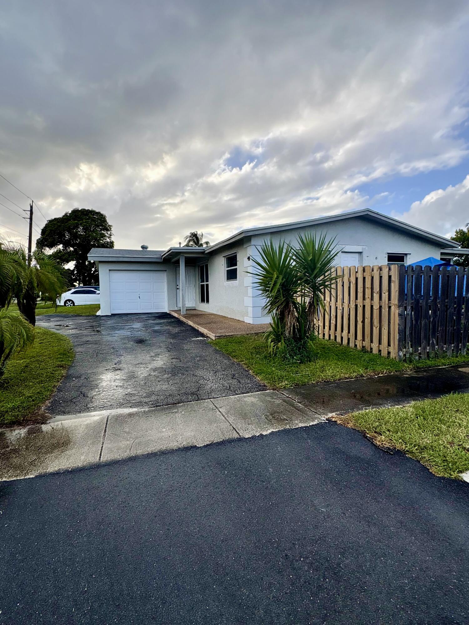 8361 NW 27th Place