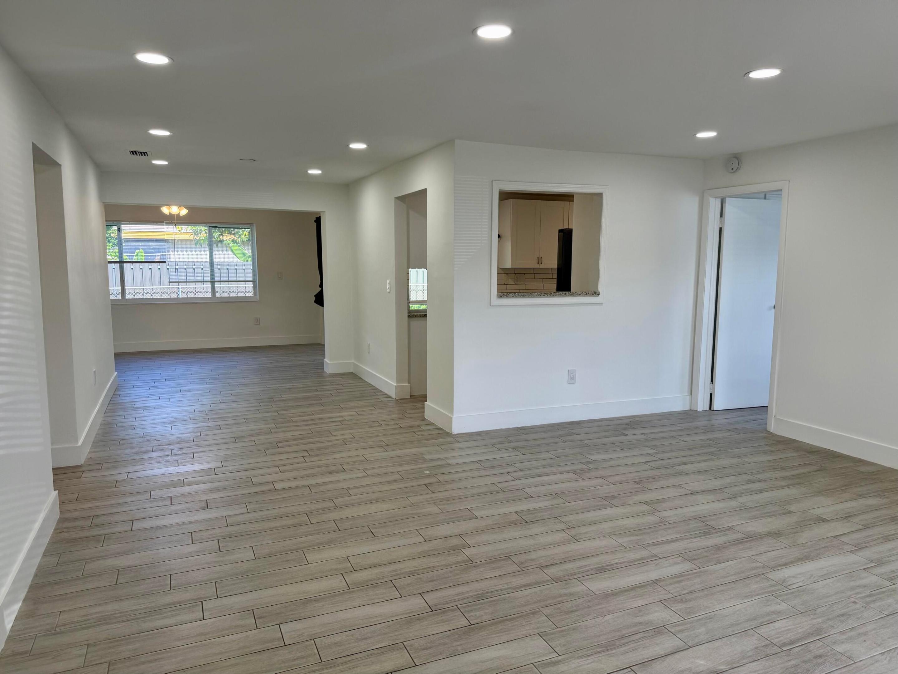 8361 NW 27th Place
