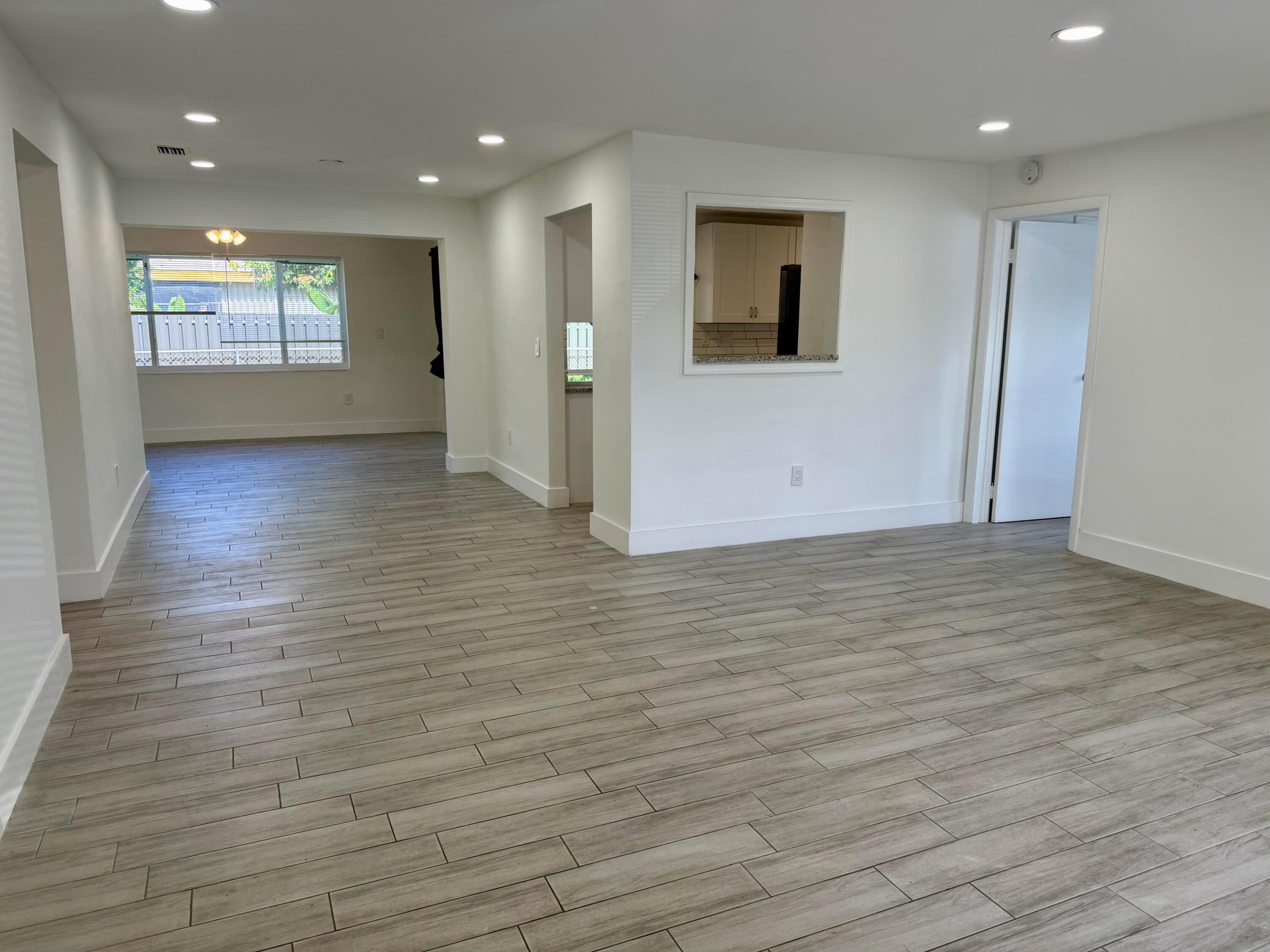 8361 NW 27th Place