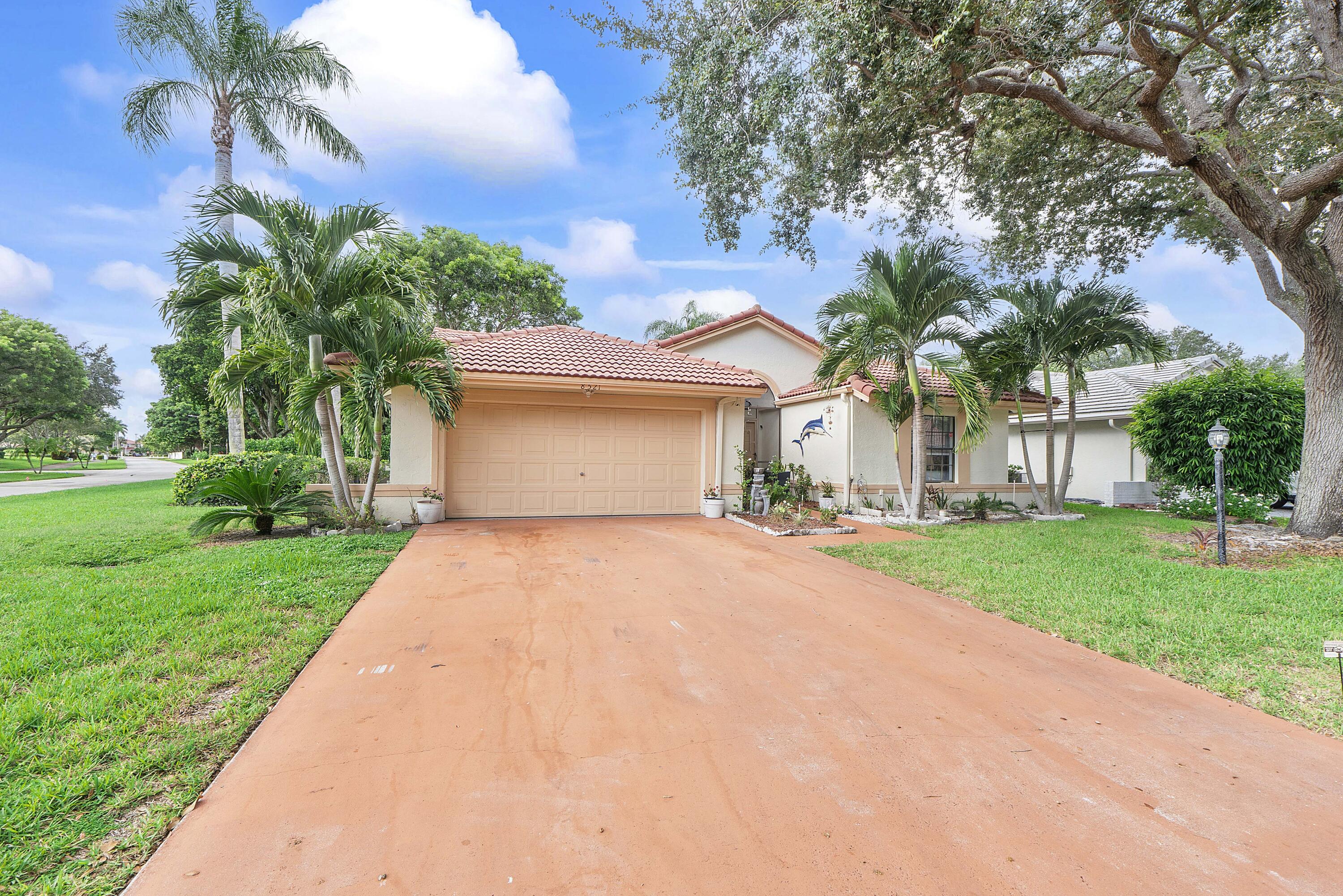 8521 LEEWAY Lane