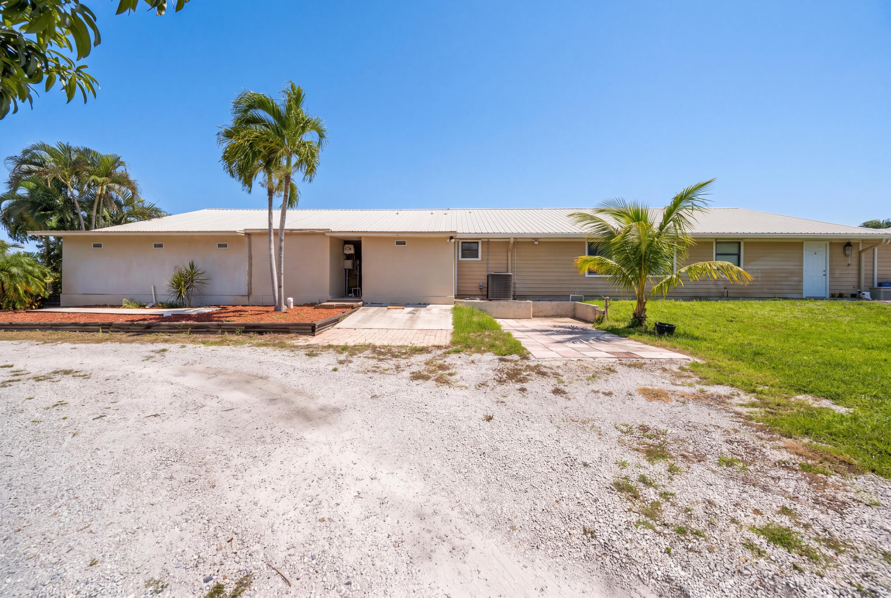 5400 THUNDERBIRD Drive
