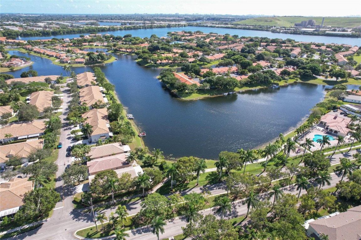 4280 SW 11th Street, Deerfield Beach