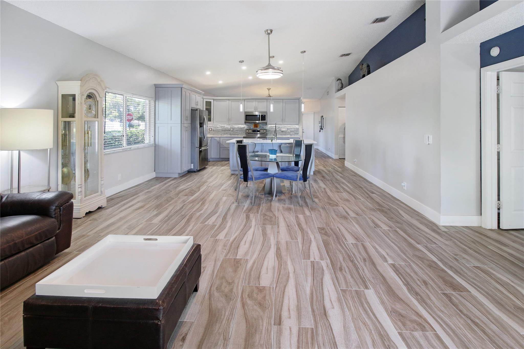 4280 SW 11th Street, Deerfield Beach