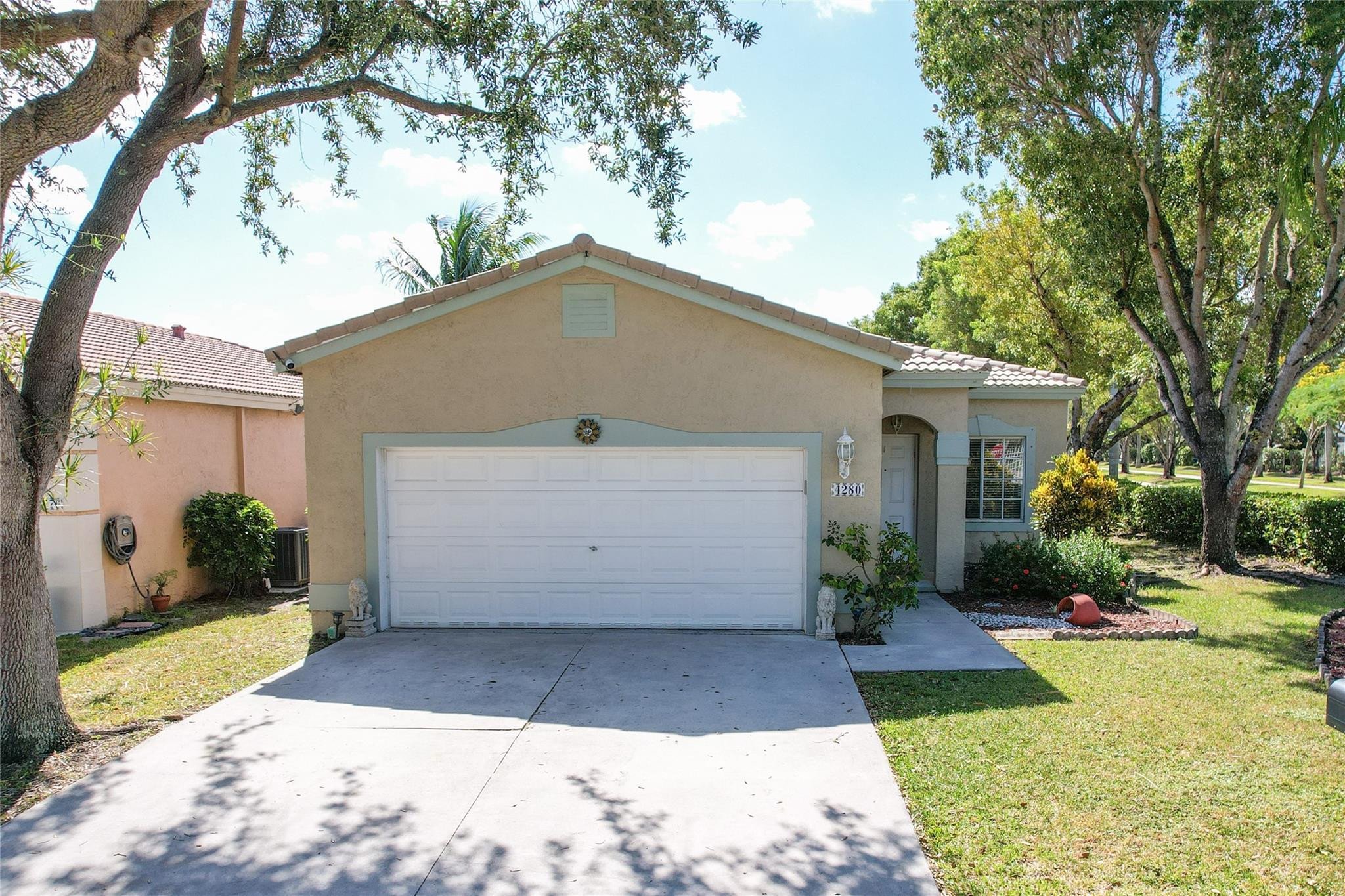 4280 SW 11th Street, Deerfield Beach