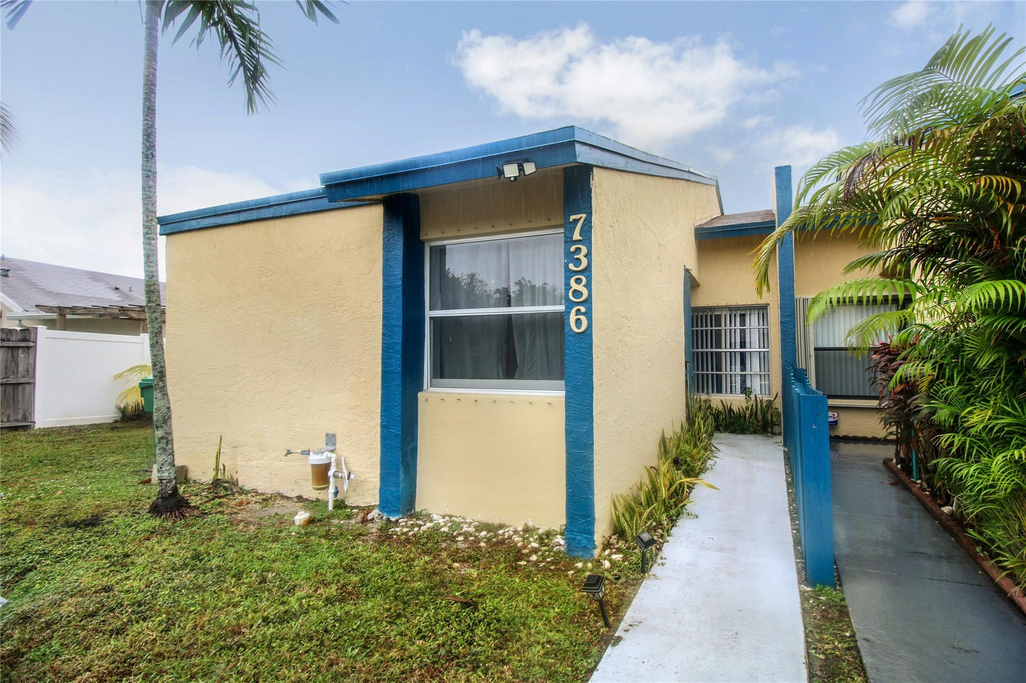 7386 NW 34th Street 7386, Lauderhill Unit: 7386