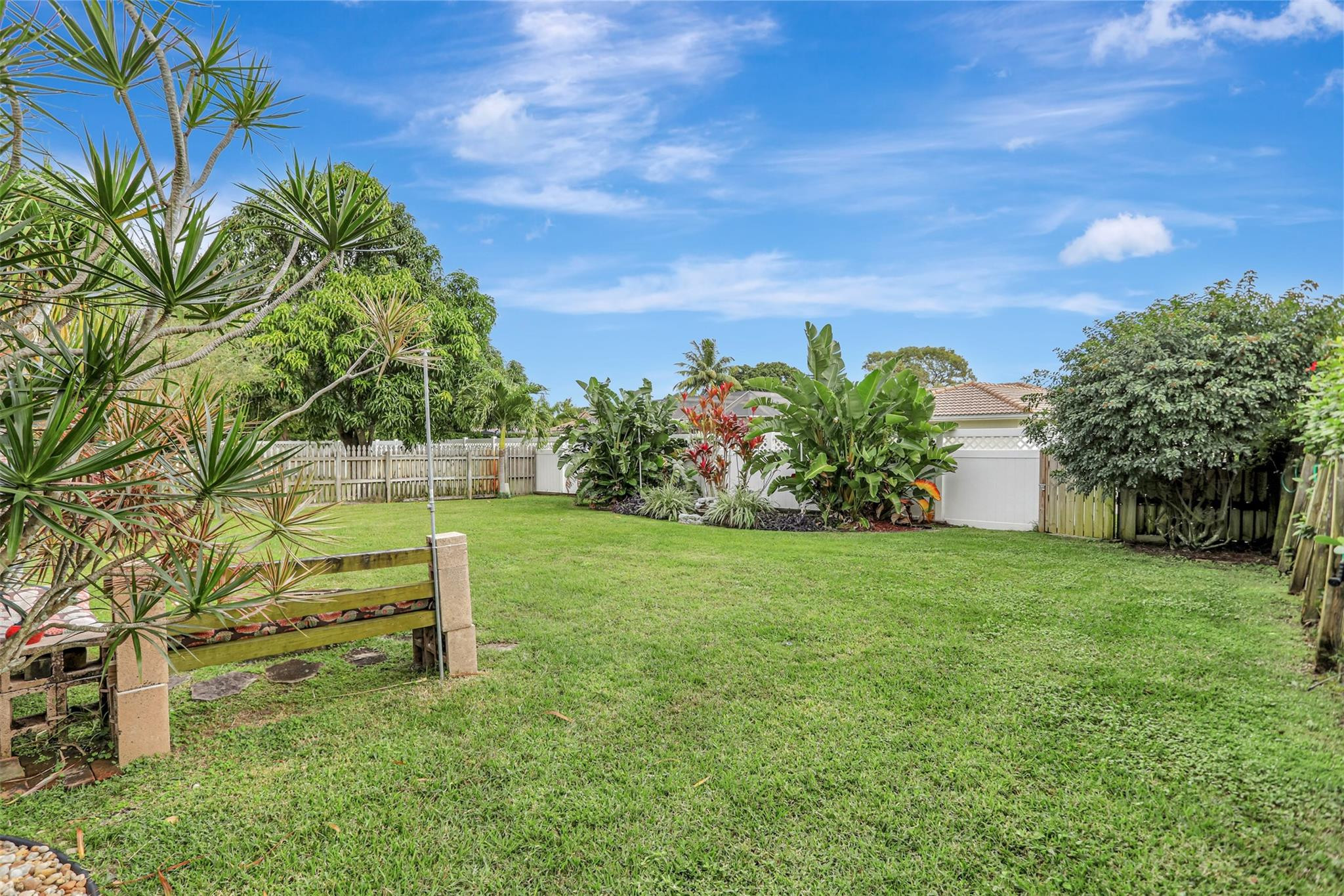 895 NW 87th Avenue, Coral Springs