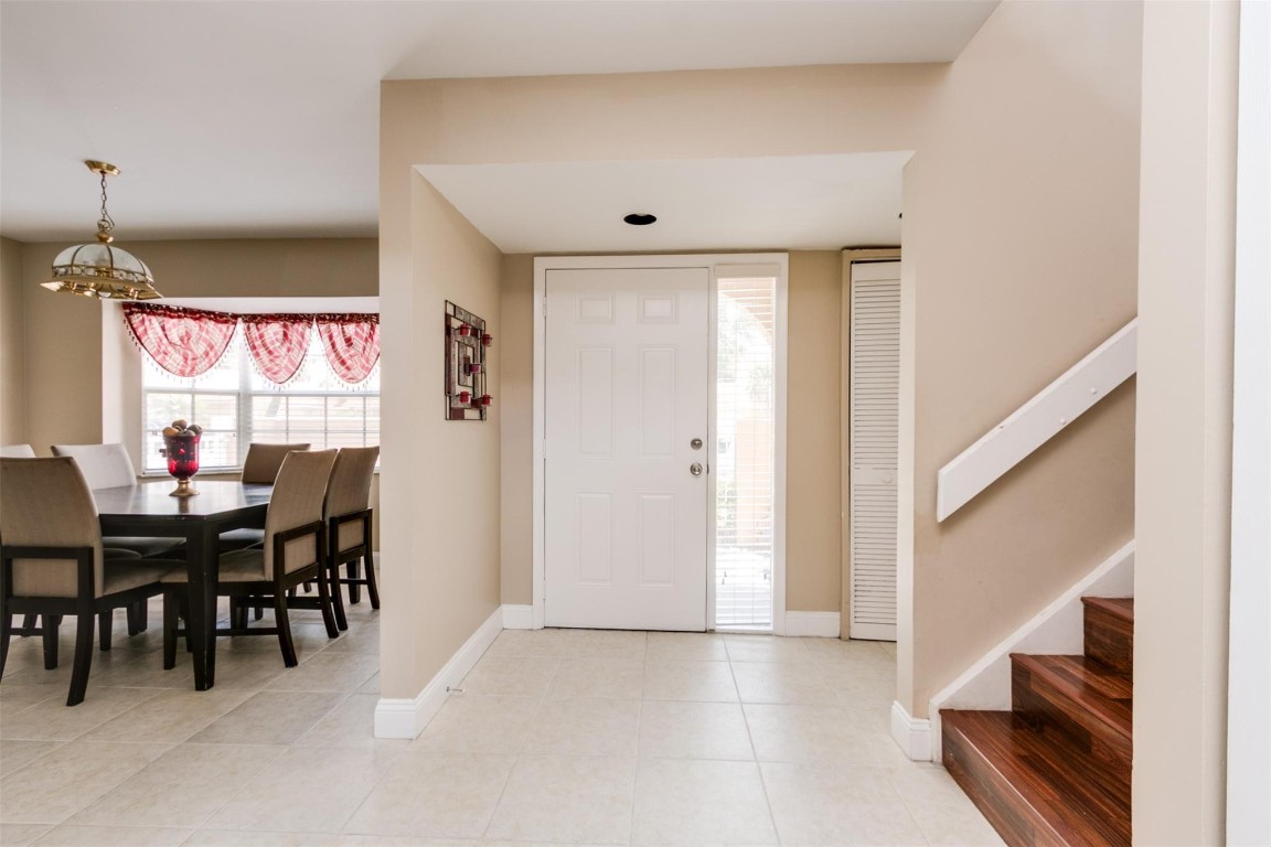 11341 Lakeview Drive 30, Coral Springs Unit: 30