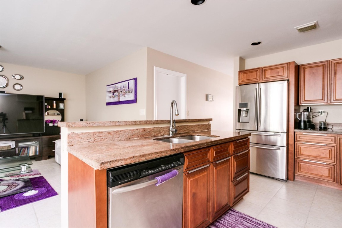 11341 Lakeview Drive 30, Coral Springs Unit: 30