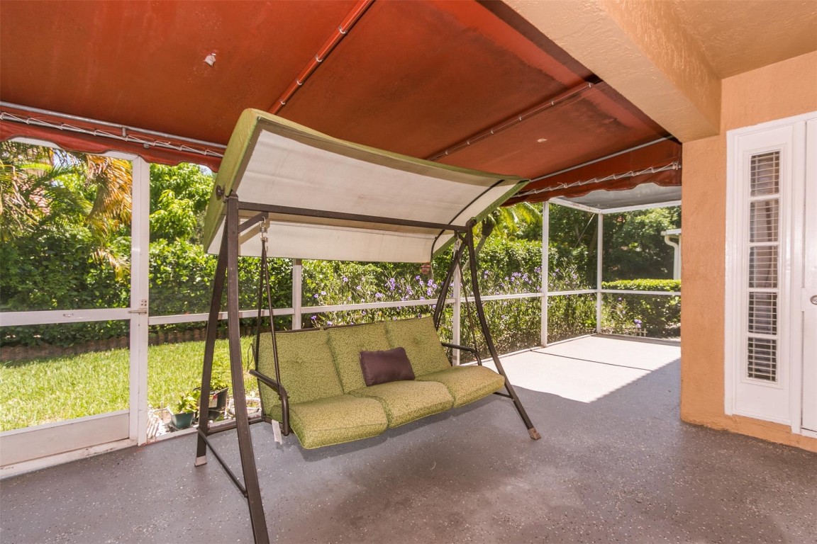 11341 Lakeview Drive 30, Coral Springs Unit: 30