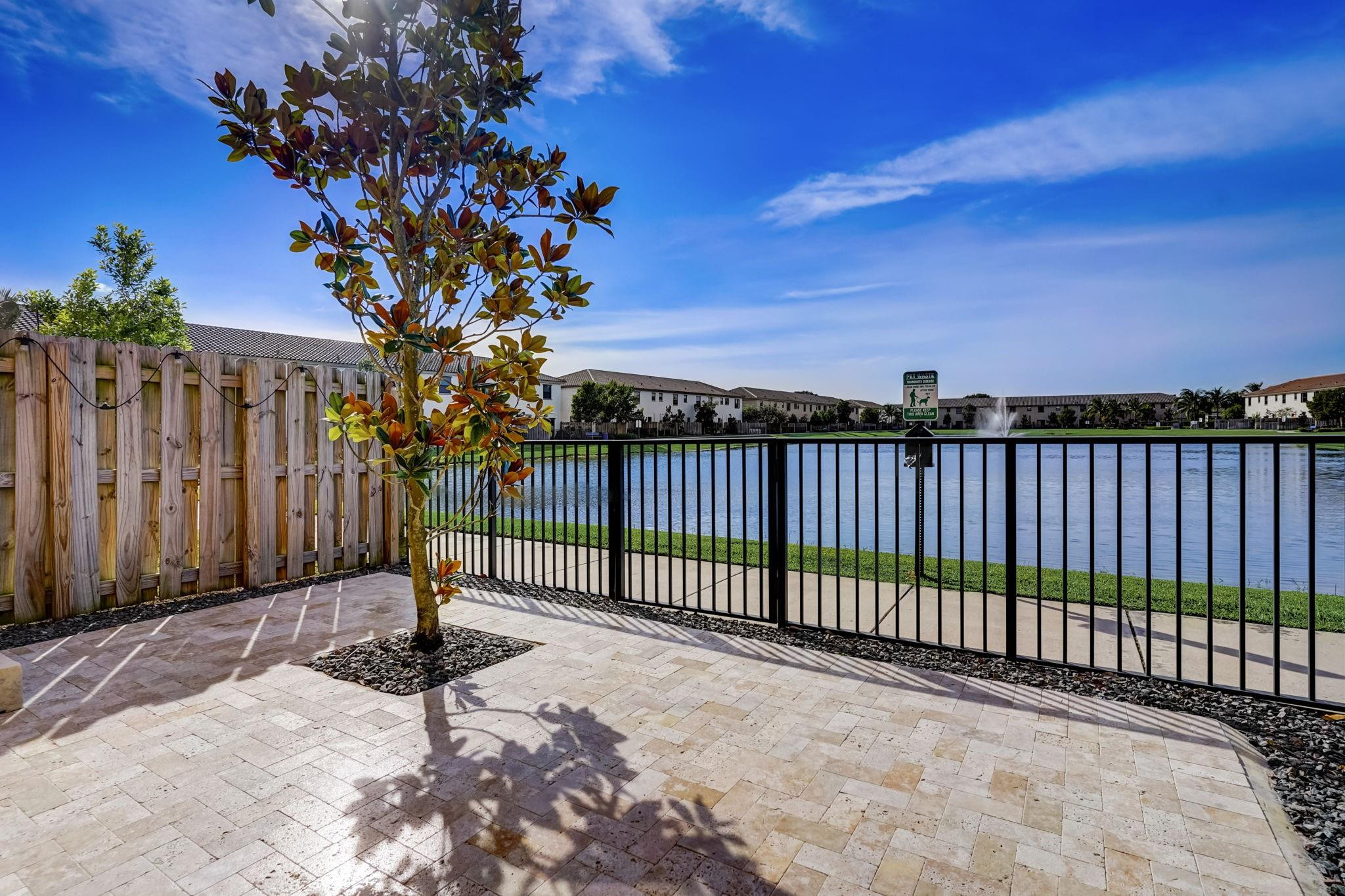 2735 NW 54th Ave