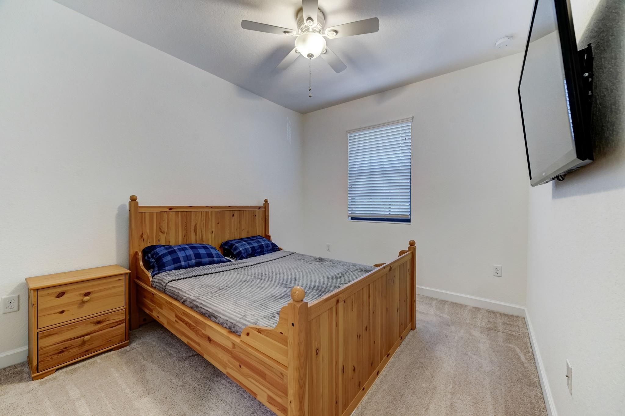 2735 NW 54th Ave