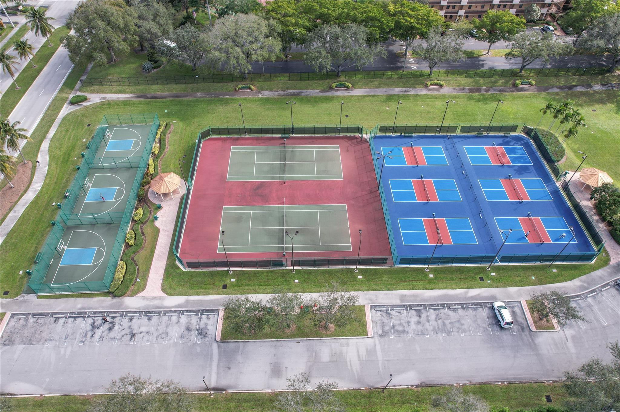 6716 Coral Lake Drive 6716, Margate Unit: 6716