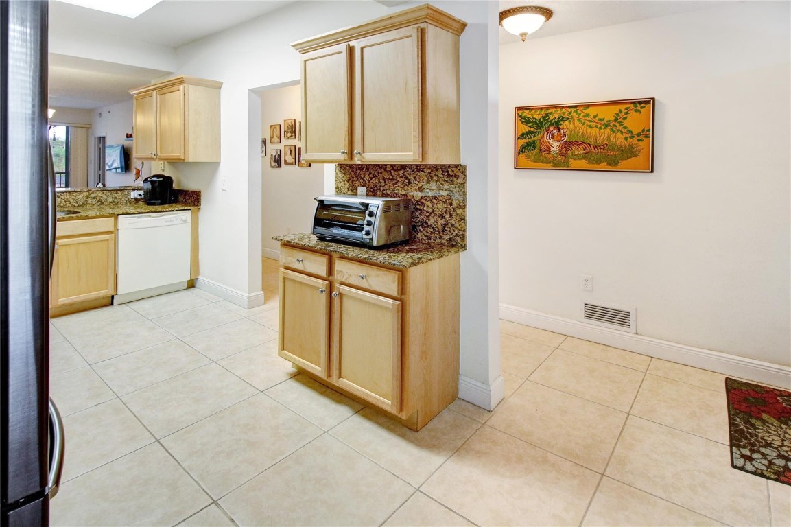 6716 Coral Lake Drive 6716, Margate Unit: 6716