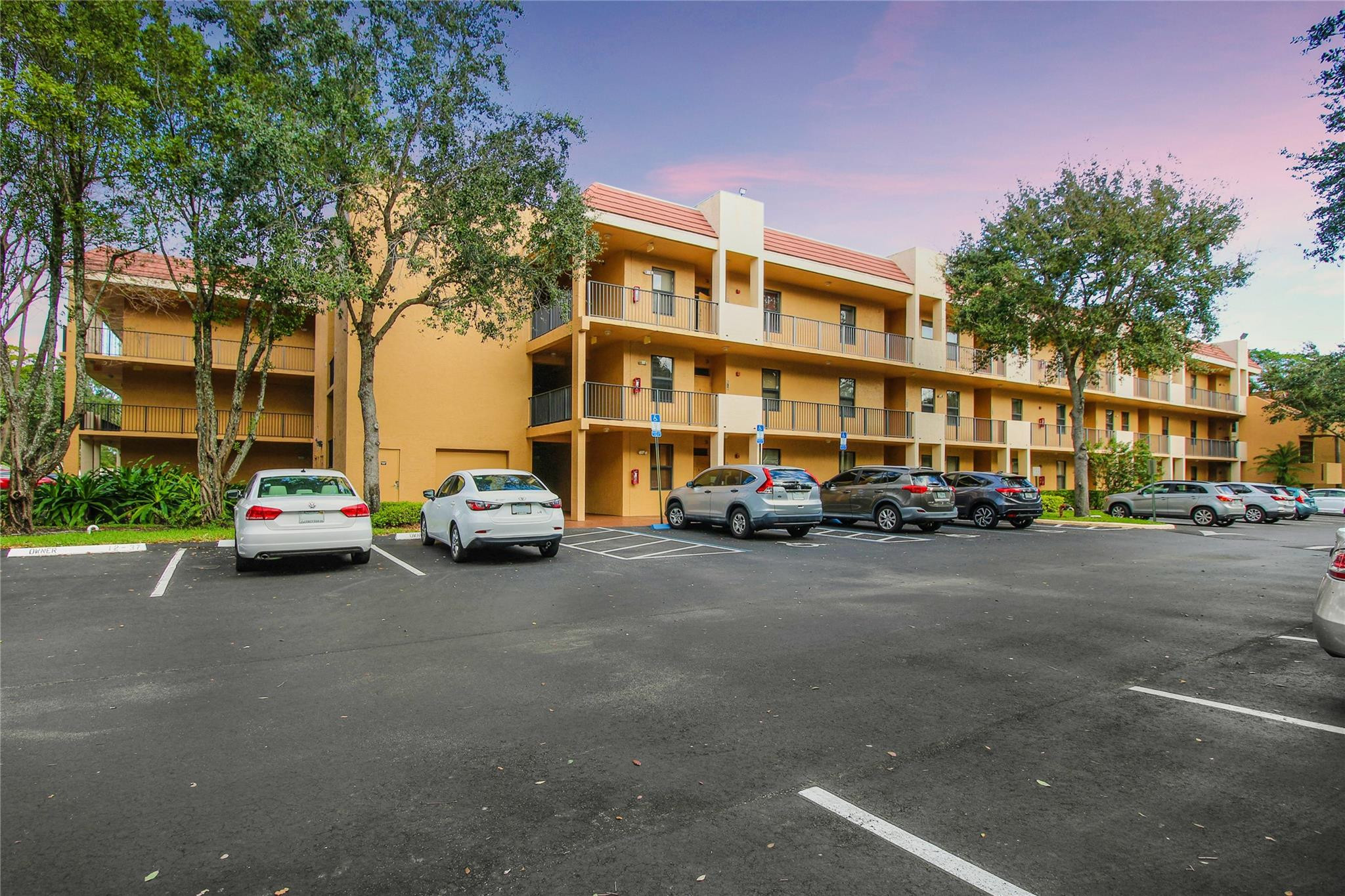 6716 Coral Lake Drive 6716, Margate Unit: 6716