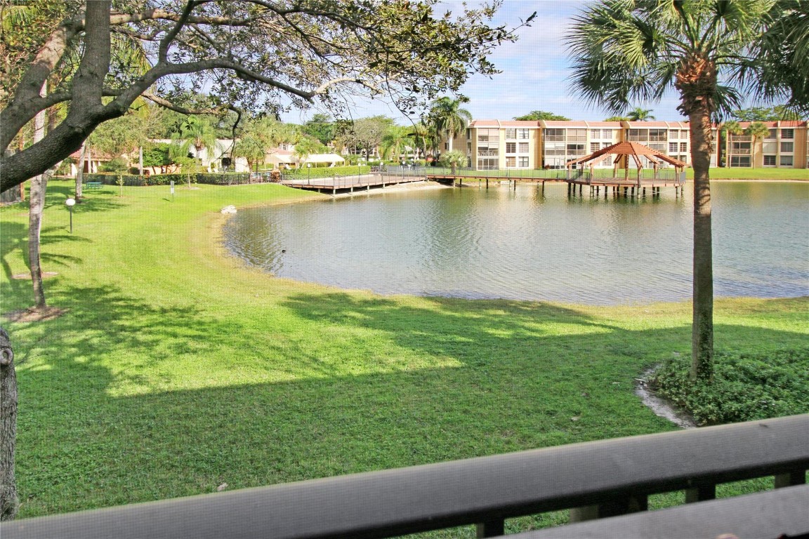 6716 Coral Lake Drive 6716, Margate Unit: 6716