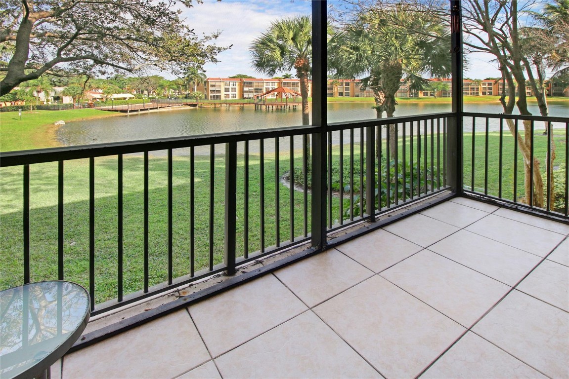 6716 Coral Lake Drive 6716, Margate Unit: 6716