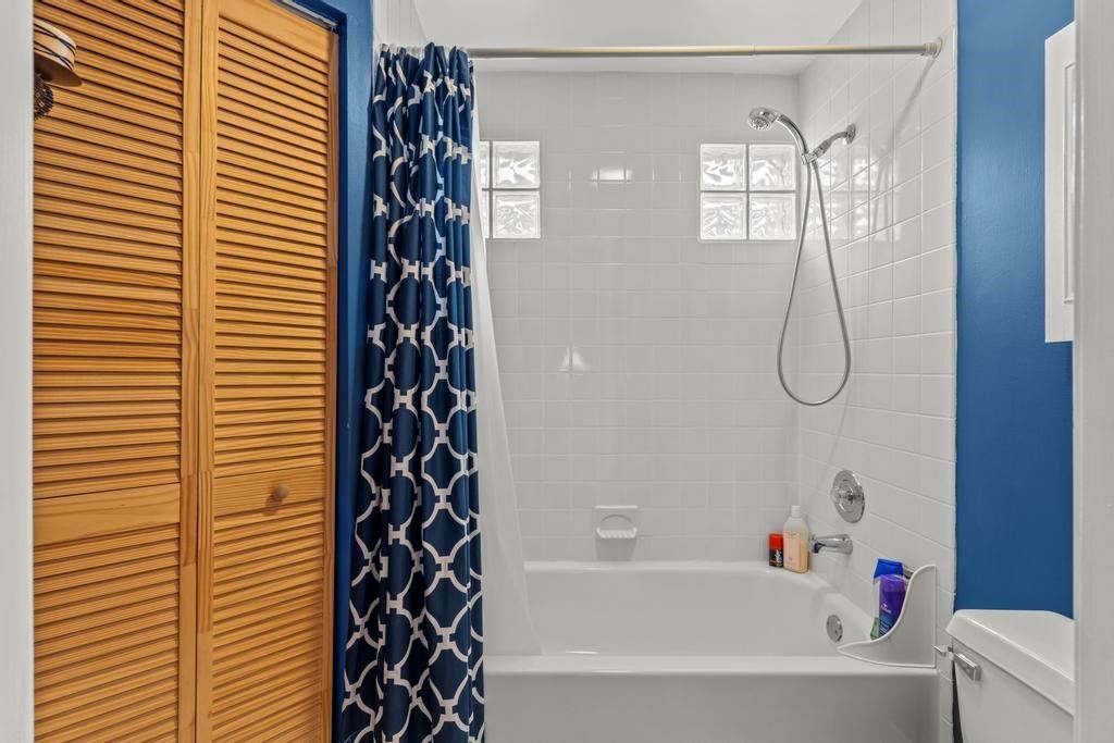 11381 Lakeview Drive, Coral Springs