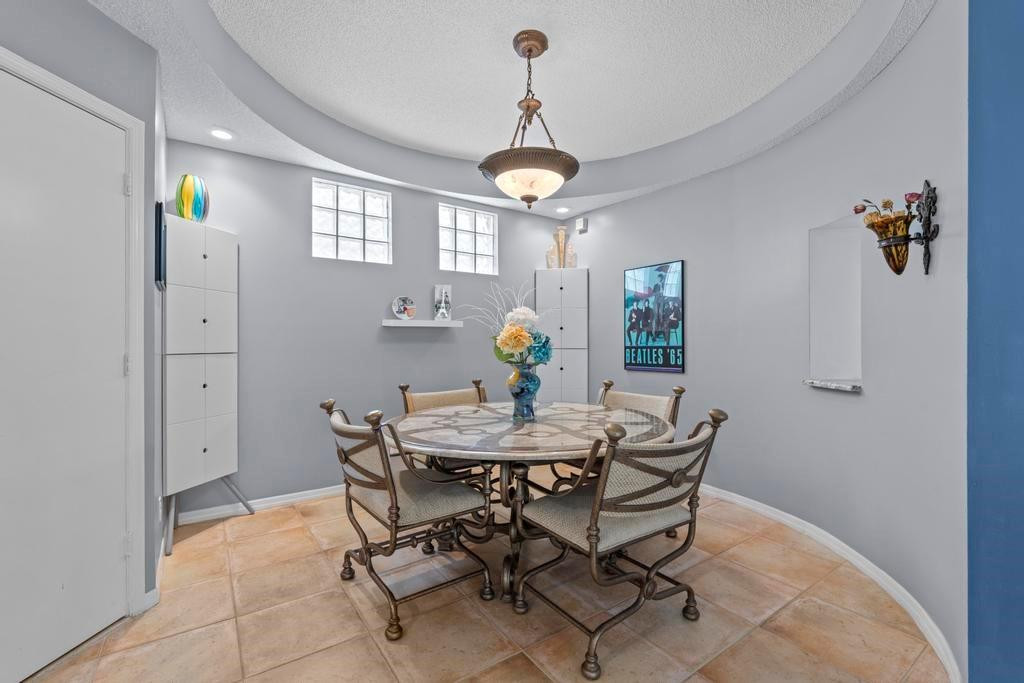 11381 Lakeview Drive, Coral Springs