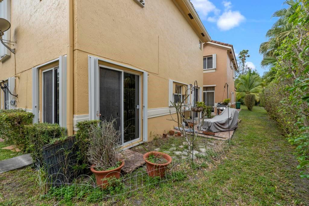 11381 Lakeview Drive, Coral Springs