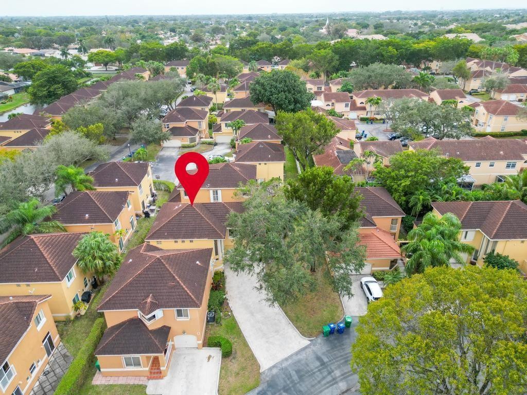 11381 Lakeview Drive, Coral Springs